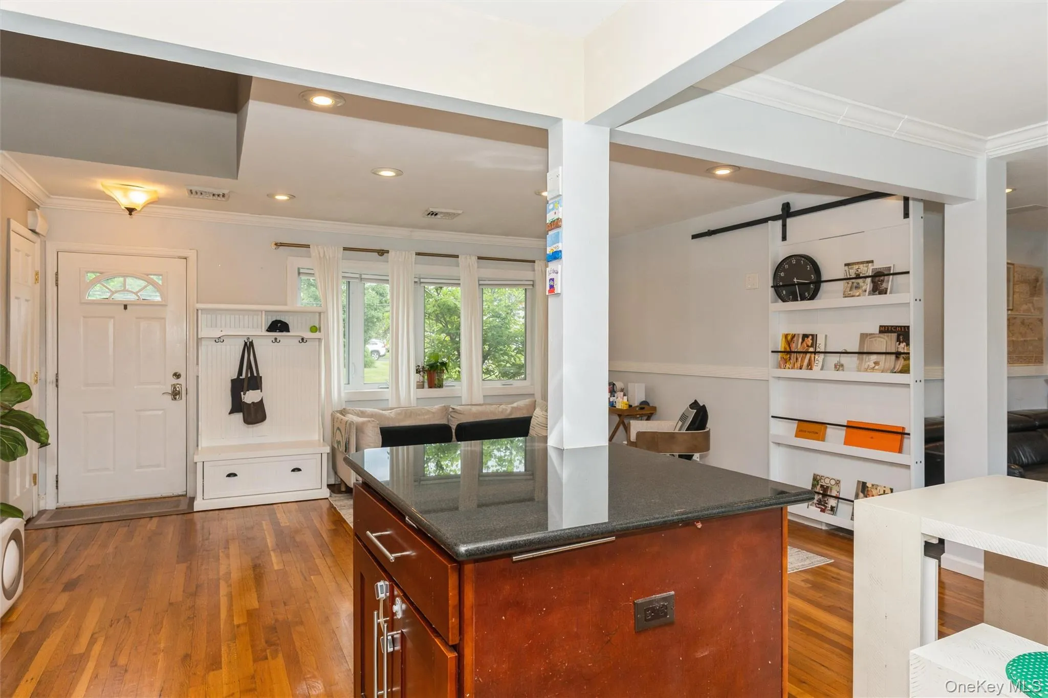 19 Fleetwood Avenue, Huntington, NY, 3 Bedrooms Bedrooms, 7 Rooms Rooms,2 BathroomsBathrooms,Residential,For Rent,Fleetwood,0,1004712 19 Fleetwood Avenue, Huntington, NY, 3 Bedrooms Bedrooms, 7 Rooms Rooms,2 BathroomsBathrooms,Residential,For Rent,Fleetwood,0,1004712