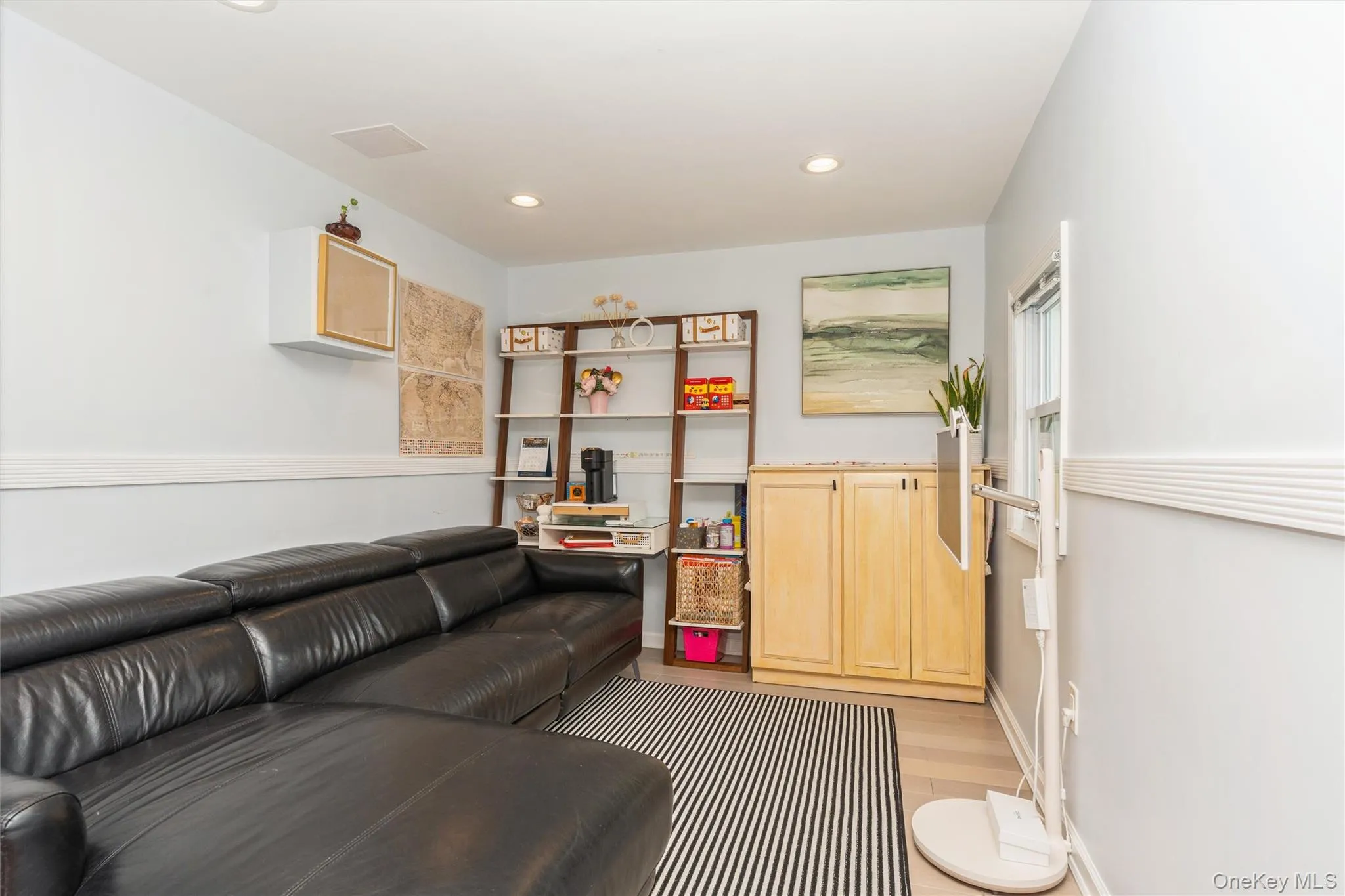 19 Fleetwood Avenue, Huntington, NY, 3 Bedrooms Bedrooms, 7 Rooms Rooms,2 BathroomsBathrooms,Residential,For Rent,Fleetwood,0,1004712 19 Fleetwood Avenue, Huntington, NY, 3 Bedrooms Bedrooms, 7 Rooms Rooms,2 BathroomsBathrooms,Residential,For Rent,Fleetwood,0,1004712