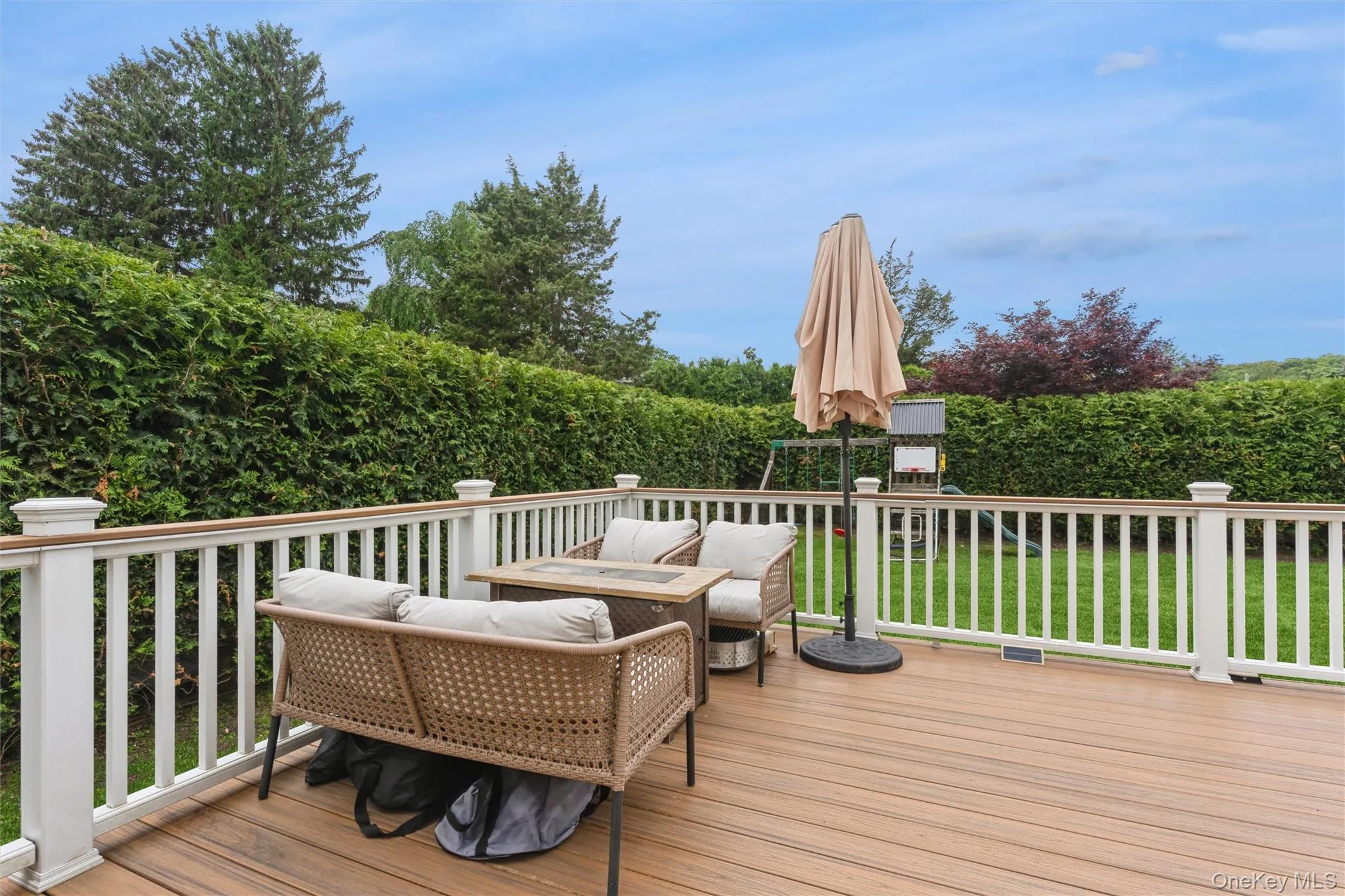 19 Fleetwood Avenue, Huntington, NY, 3 Bedrooms Bedrooms, 7 Rooms Rooms,2 BathroomsBathrooms,Residential,For Rent,Fleetwood,0,1004712 19 Fleetwood Avenue, Huntington, NY, 3 Bedrooms Bedrooms, 7 Rooms Rooms,2 BathroomsBathrooms,Residential,For Rent,Fleetwood,0,1004712