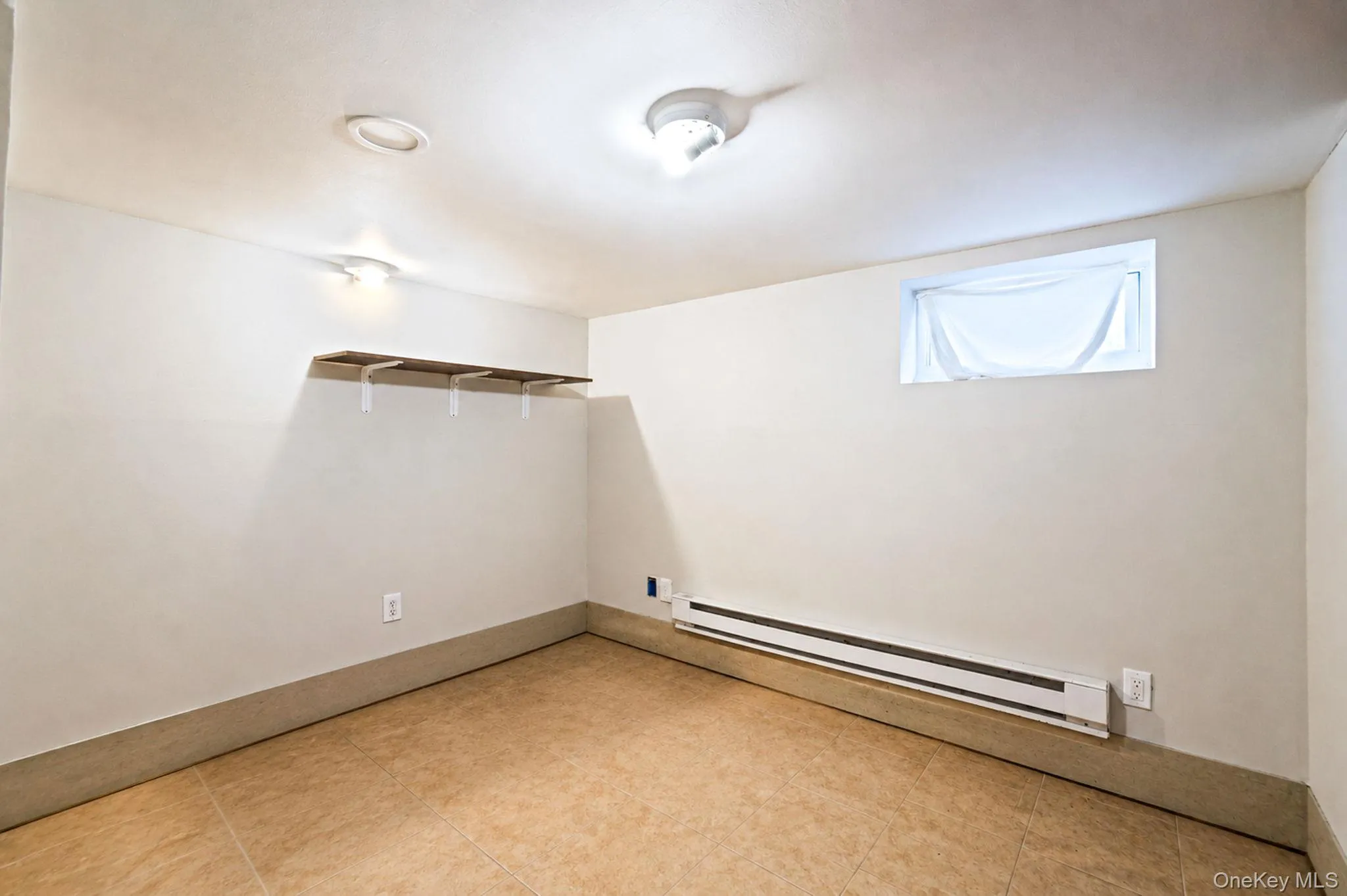 276 Dogwood Road, Brookhaven, NY, 2 Bedrooms Bedrooms, 4 Rooms Rooms,1 BathroomBathrooms,Residential,For Rent,Dogwood,0,1004714 276 Dogwood Road, Brookhaven, NY, 2 Bedrooms Bedrooms, 4 Rooms Rooms,1 BathroomBathrooms,Residential,For Rent,Dogwood,0,1004714