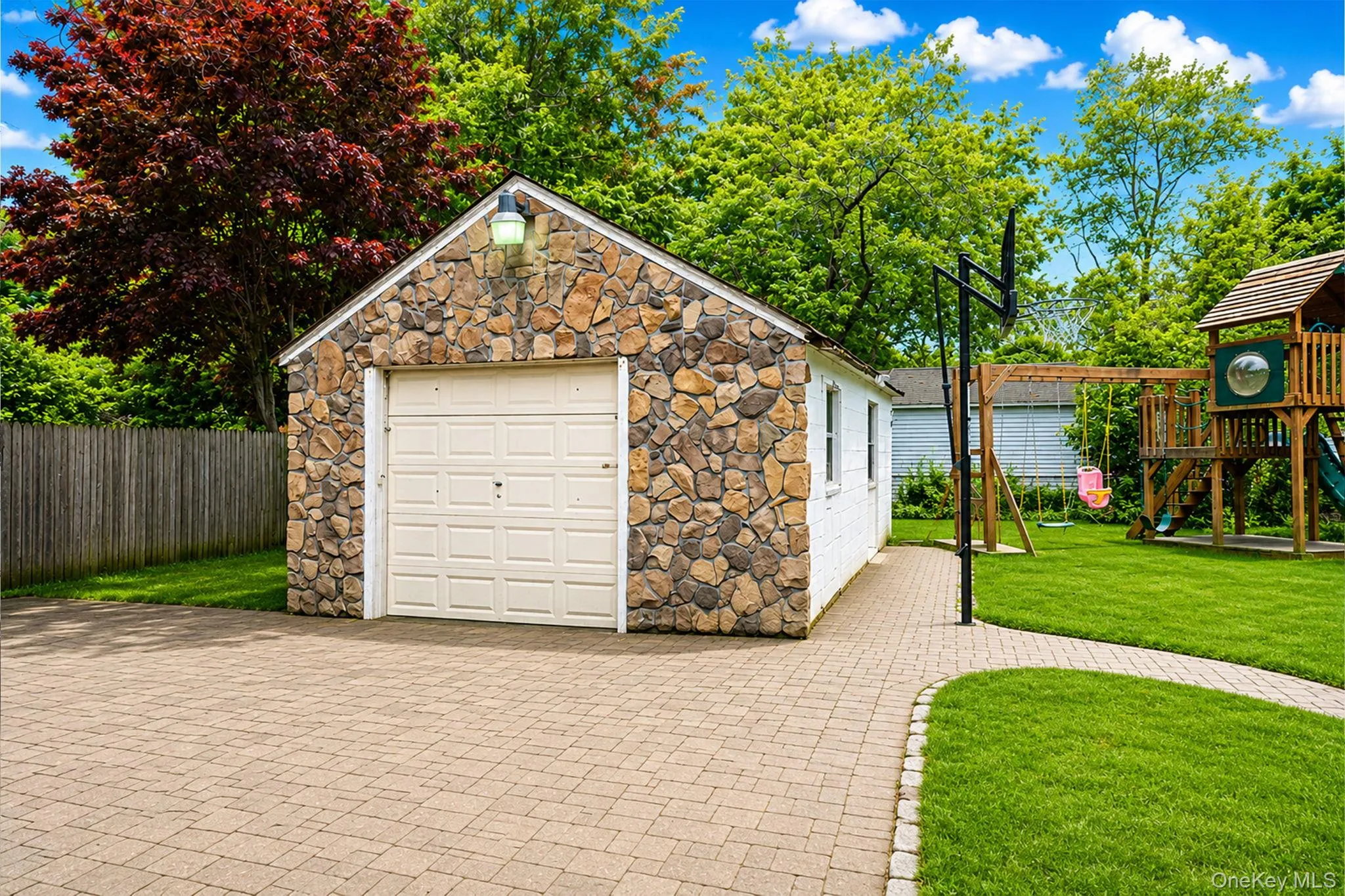 276 Dogwood Road, Brookhaven, NY, 2 Bedrooms Bedrooms, 4 Rooms Rooms,1 BathroomBathrooms,Residential,For Rent,Dogwood,0,1004714 276 Dogwood Road, Brookhaven, NY, 2 Bedrooms Bedrooms, 4 Rooms Rooms,1 BathroomBathrooms,Residential,For Rent,Dogwood,0,1004714