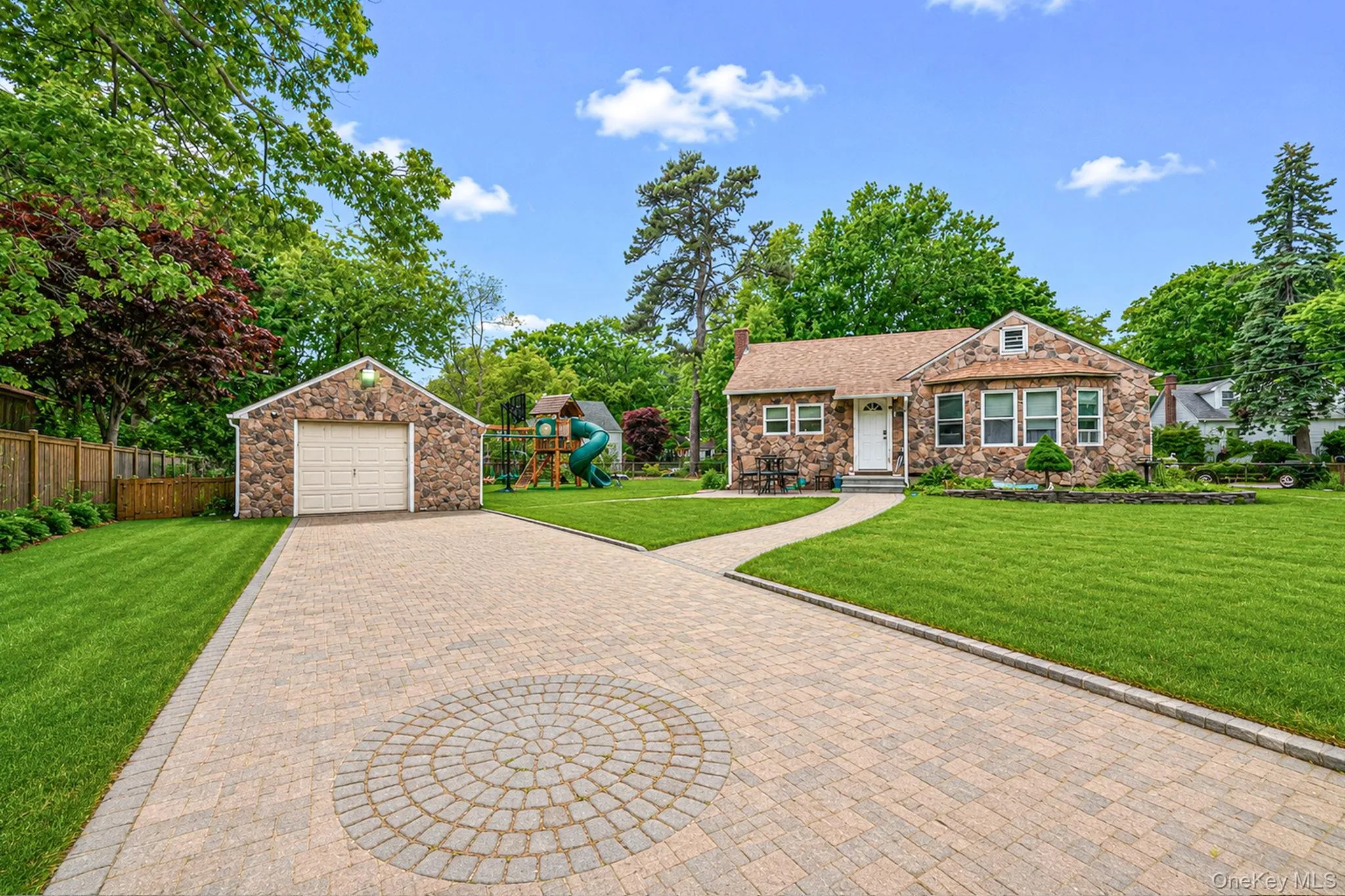 276 Dogwood Road, Brookhaven, NY, 2 Bedrooms Bedrooms, 4 Rooms Rooms,1 BathroomBathrooms,Residential,For Rent,Dogwood,0,1004714 276 Dogwood Road, Brookhaven, NY, 2 Bedrooms Bedrooms, 4 Rooms Rooms,1 BathroomBathrooms,Residential,For Rent,Dogwood,0,1004714