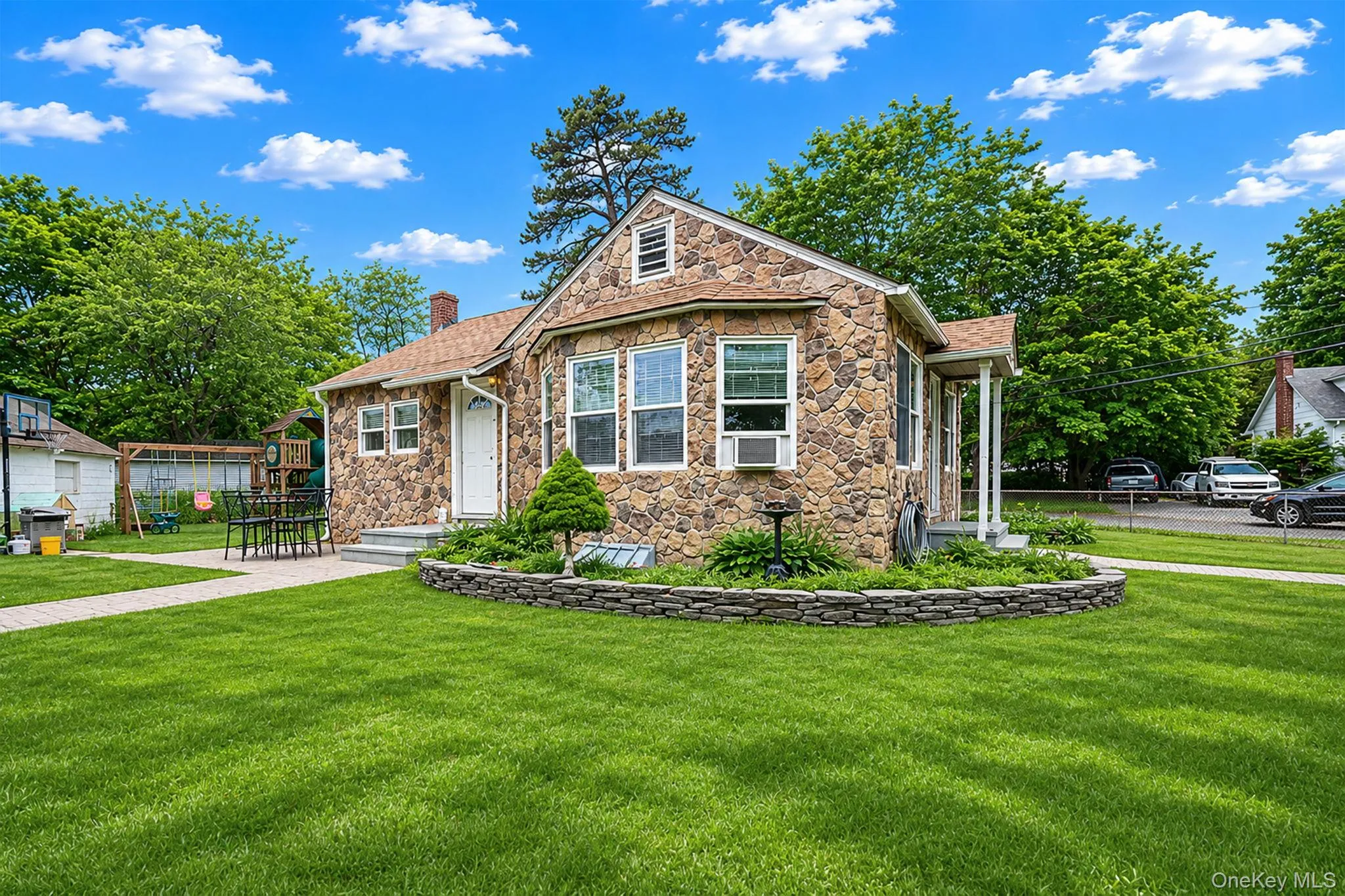276 Dogwood Road, Brookhaven, NY, 2 Bedrooms Bedrooms, 4 Rooms Rooms,1 BathroomBathrooms,Residential,For Rent,Dogwood,0,1004714 276 Dogwood Road, Brookhaven, NY, 2 Bedrooms Bedrooms, 4 Rooms Rooms,1 BathroomBathrooms,Residential,For Rent,Dogwood,0,1004714