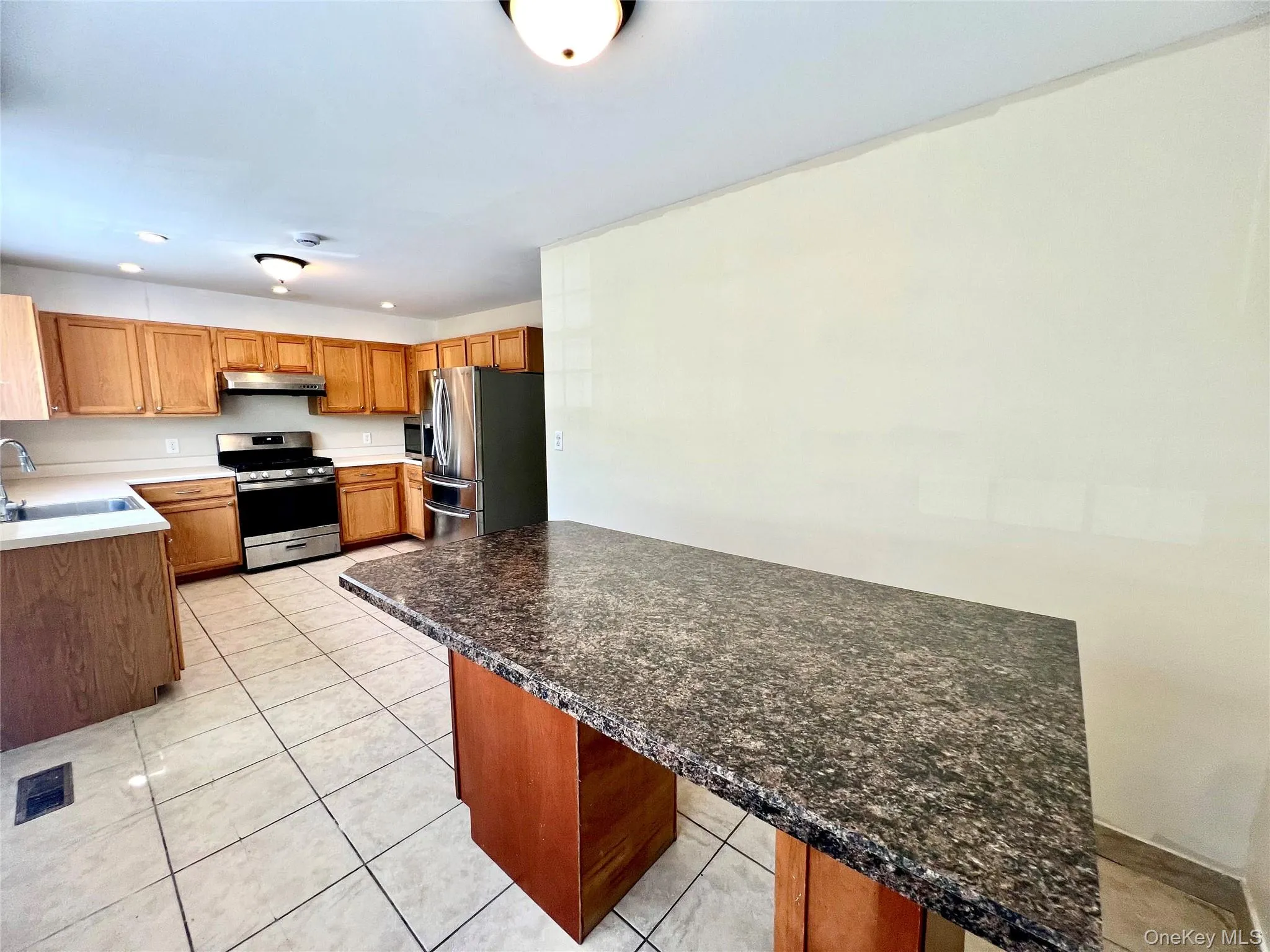 60 Peach Place, Middletown, NY, 3 Bedrooms Bedrooms, 12 Rooms Rooms,3 BathroomsBathrooms,Residential,For Rent,Peach,0,1004718 60 Peach Place, Middletown, NY, 3 Bedrooms Bedrooms, 12 Rooms Rooms,3 BathroomsBathrooms,Residential,For Rent,Peach,0,1004718