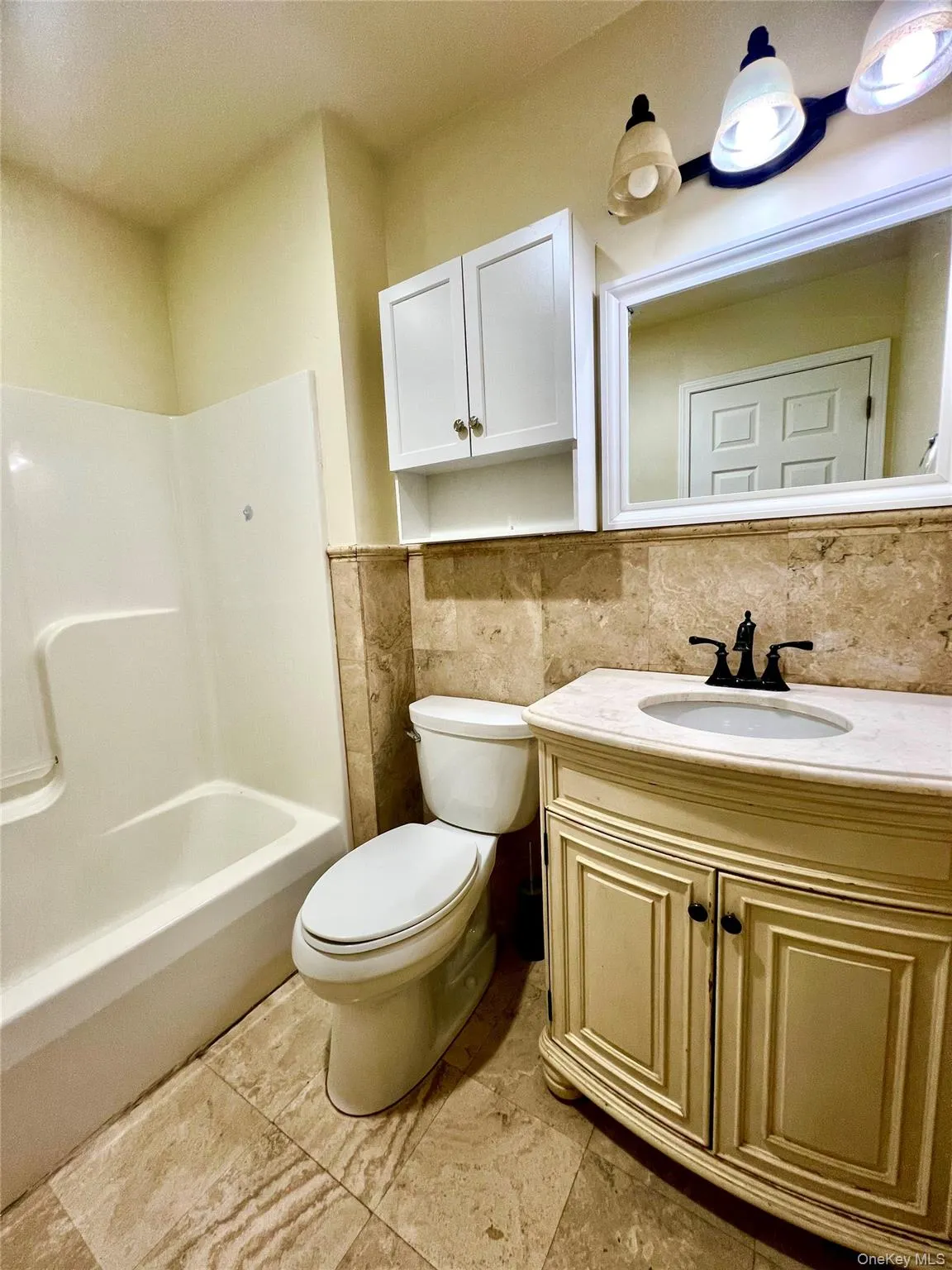 60 Peach Place, Middletown, NY, 3 Bedrooms Bedrooms, 12 Rooms Rooms,3 BathroomsBathrooms,Residential,For Rent,Peach,0,1004718 60 Peach Place, Middletown, NY, 3 Bedrooms Bedrooms, 12 Rooms Rooms,3 BathroomsBathrooms,Residential,For Rent,Peach,0,1004718
