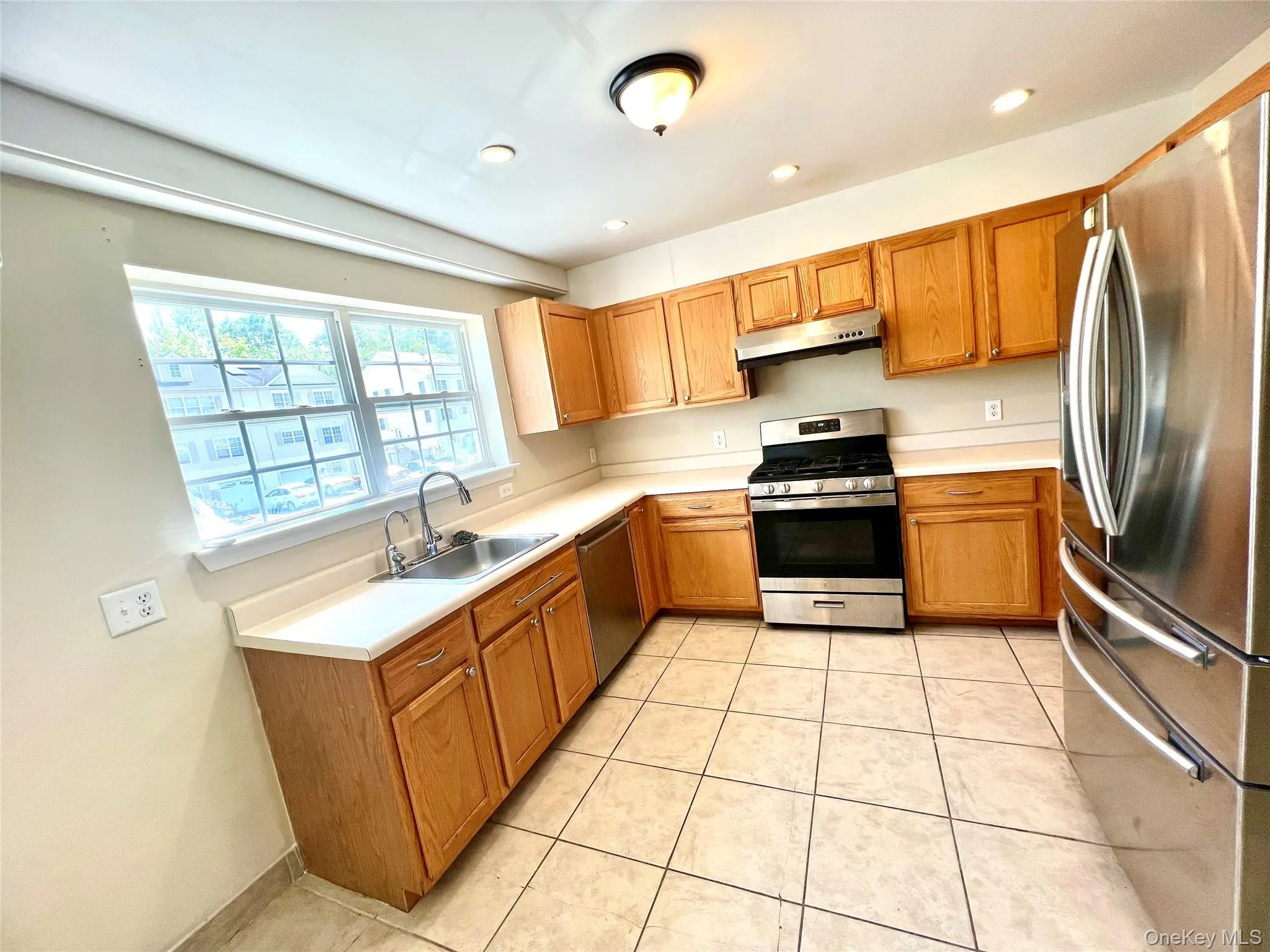 60 Peach Place, Middletown, NY, 3 Bedrooms Bedrooms, 12 Rooms Rooms,3 BathroomsBathrooms,Residential,For Rent,Peach,0,1004718 60 Peach Place, Middletown, NY, 3 Bedrooms Bedrooms, 12 Rooms Rooms,3 BathroomsBathrooms,Residential,For Rent,Peach,0,1004718