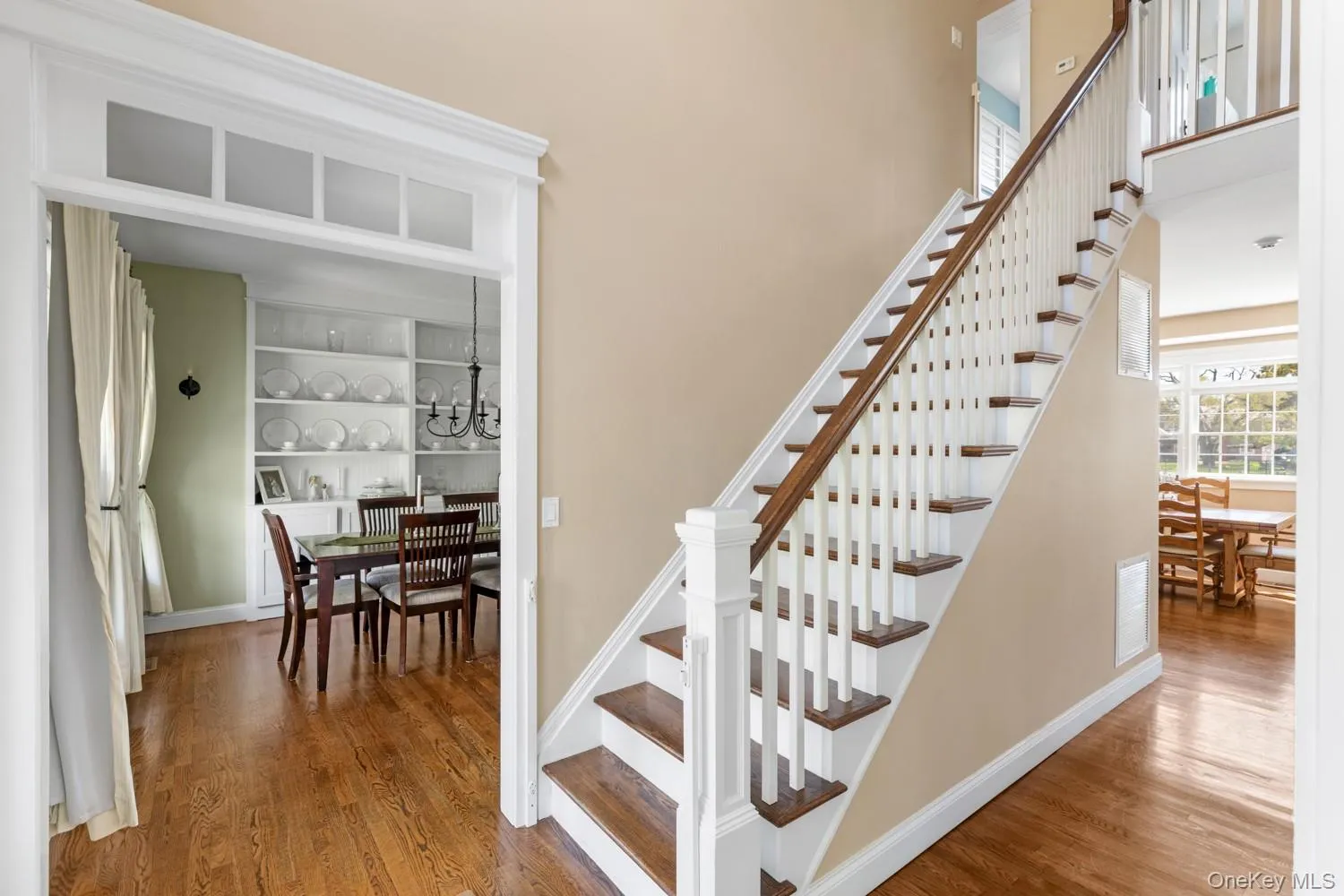 20 Carman Street, Oyster Bay, NY, 4 Bedrooms Bedrooms, 15 Rooms Rooms,2 BathroomsBathrooms,Residential,For Rent,Carman,0,1004734 20 Carman Street, Oyster Bay, NY, 4 Bedrooms Bedrooms, 15 Rooms Rooms,2 BathroomsBathrooms,Residential,For Rent,Carman,0,1004734