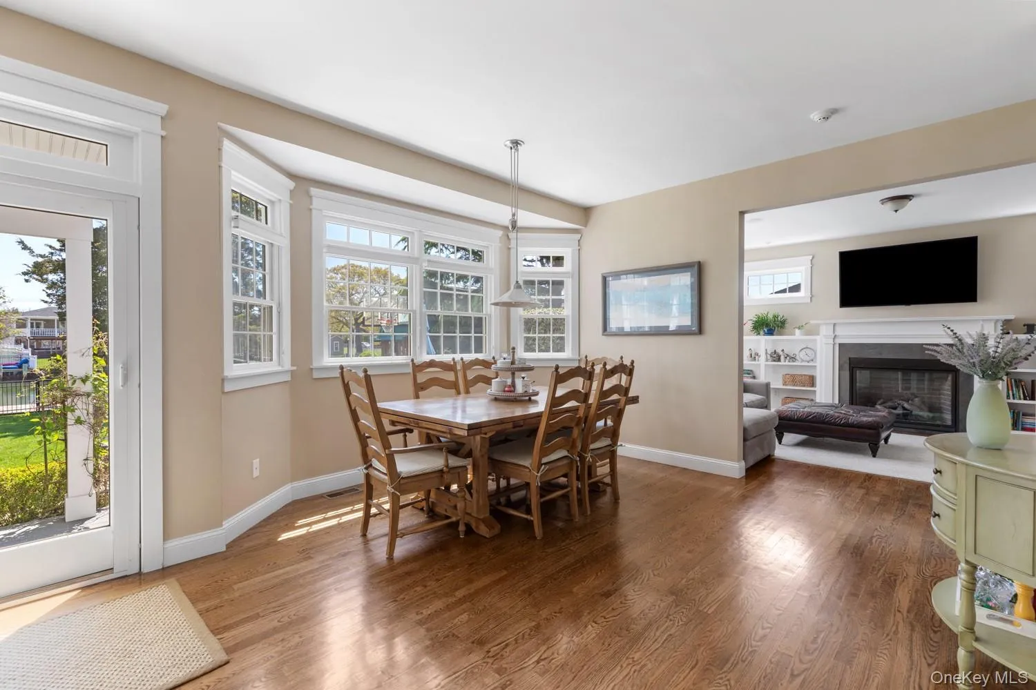 20 Carman Street, Oyster Bay, NY, 4 Bedrooms Bedrooms, 15 Rooms Rooms,2 BathroomsBathrooms,Residential,For Rent,Carman,0,1004734 20 Carman Street, Oyster Bay, NY, 4 Bedrooms Bedrooms, 15 Rooms Rooms,2 BathroomsBathrooms,Residential,For Rent,Carman,0,1004734