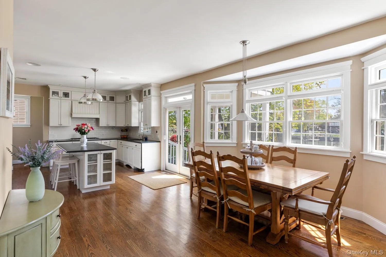 20 Carman Street, Oyster Bay, NY, 4 Bedrooms Bedrooms, 15 Rooms Rooms,2 BathroomsBathrooms,Residential,For Rent,Carman,0,1004734 20 Carman Street, Oyster Bay, NY, 4 Bedrooms Bedrooms, 15 Rooms Rooms,2 BathroomsBathrooms,Residential,For Rent,Carman,0,1004734