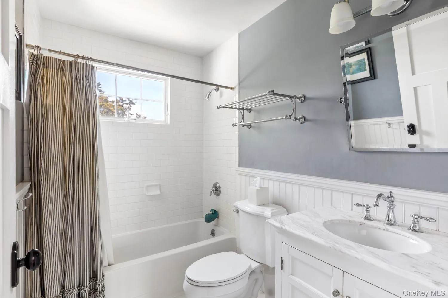 20 Carman Street, Oyster Bay, NY, 4 Bedrooms Bedrooms, 15 Rooms Rooms,2 BathroomsBathrooms,Residential,For Rent,Carman,0,1004734 20 Carman Street, Oyster Bay, NY, 4 Bedrooms Bedrooms, 15 Rooms Rooms,2 BathroomsBathrooms,Residential,For Rent,Carman,0,1004734
