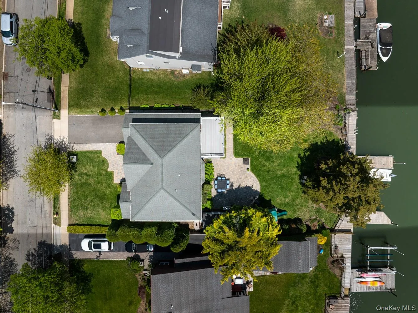 20 Carman Street, Oyster Bay, NY, 4 Bedrooms Bedrooms, 15 Rooms Rooms,2 BathroomsBathrooms,Residential,For Rent,Carman,0,1004734 20 Carman Street, Oyster Bay, NY, 4 Bedrooms Bedrooms, 15 Rooms Rooms,2 BathroomsBathrooms,Residential,For Rent,Carman,0,1004734