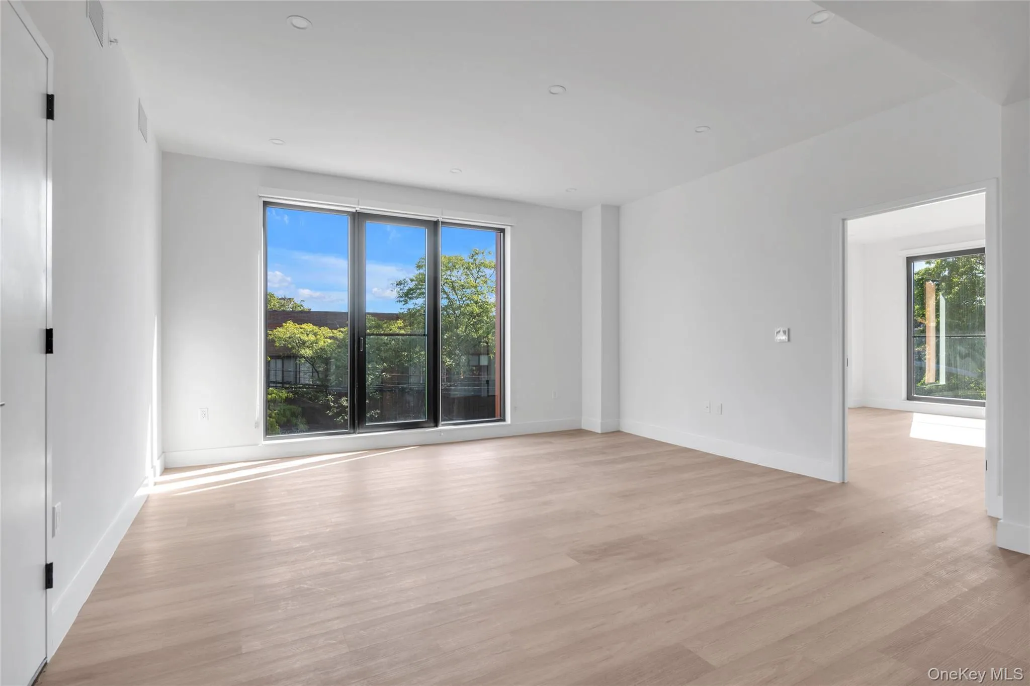 108 Middle Neck Road, North Hempstead, NY, 3 Bedrooms Bedrooms, 6 Rooms Rooms,2 BathroomsBathrooms,Residential Lease,For Rent,Middle Neck,0,1004735 108 Middle Neck Road, North Hempstead, NY, 3 Bedrooms Bedrooms, 6 Rooms Rooms,2 BathroomsBathrooms,Residential Lease,For Rent,Middle Neck,0,1004735