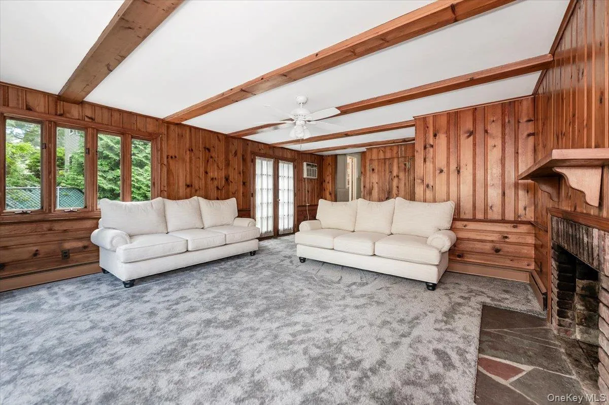 36 Seaview Avenue, Huntington, NY, 4 Bedrooms Bedrooms, 9 Rooms Rooms,2 BathroomsBathrooms,Residential,For Rent,Seaview,0,1004736 36 Seaview Avenue, Huntington, NY, 4 Bedrooms Bedrooms, 9 Rooms Rooms,2 BathroomsBathrooms,Residential,For Rent,Seaview,0,1004736