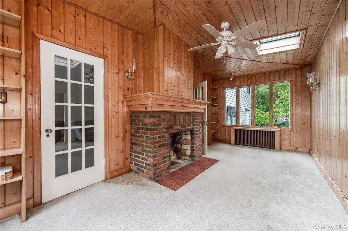 36 Seaview Avenue, Huntington, NY, 4 Bedrooms Bedrooms, 9 Rooms Rooms,2 BathroomsBathrooms,Residential,For Rent,Seaview,0,1004736 36 Seaview Avenue, Huntington, NY, 4 Bedrooms Bedrooms, 9 Rooms Rooms,2 BathroomsBathrooms,Residential,For Rent,Seaview,0,1004736
