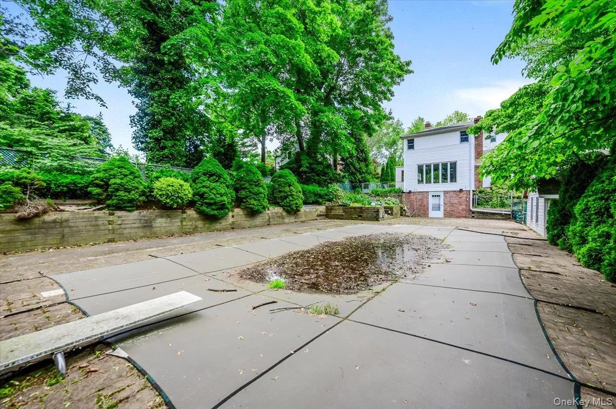 36 Seaview Avenue, Huntington, NY, 4 Bedrooms Bedrooms, 9 Rooms Rooms,2 BathroomsBathrooms,Residential,For Rent,Seaview,0,1004736 36 Seaview Avenue, Huntington, NY, 4 Bedrooms Bedrooms, 9 Rooms Rooms,2 BathroomsBathrooms,Residential,For Rent,Seaview,0,1004736