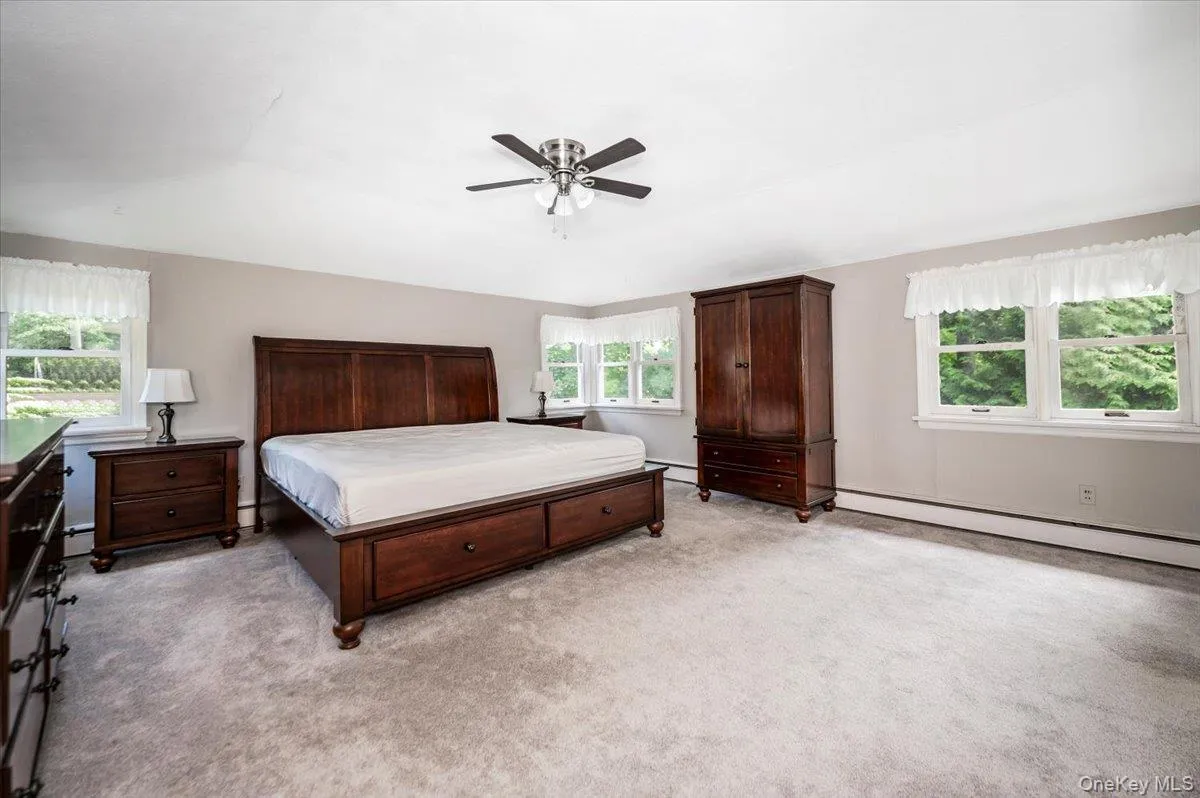 36 Seaview Avenue, Huntington, NY, 4 Bedrooms Bedrooms, 9 Rooms Rooms,2 BathroomsBathrooms,Residential,For Rent,Seaview,0,1004736 36 Seaview Avenue, Huntington, NY, 4 Bedrooms Bedrooms, 9 Rooms Rooms,2 BathroomsBathrooms,Residential,For Rent,Seaview,0,1004736