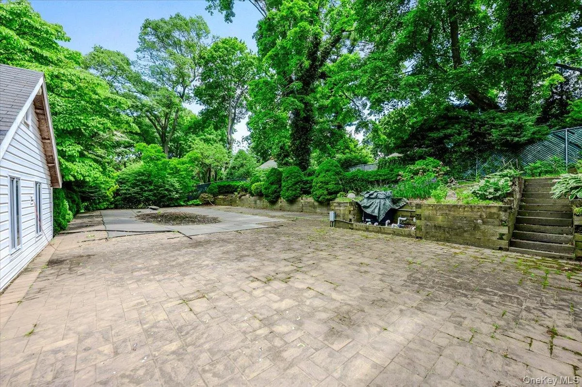 36 Seaview Avenue, Huntington, NY, 4 Bedrooms Bedrooms, 9 Rooms Rooms,2 BathroomsBathrooms,Residential,For Rent,Seaview,0,1004736 36 Seaview Avenue, Huntington, NY, 4 Bedrooms Bedrooms, 9 Rooms Rooms,2 BathroomsBathrooms,Residential,For Rent,Seaview,0,1004736