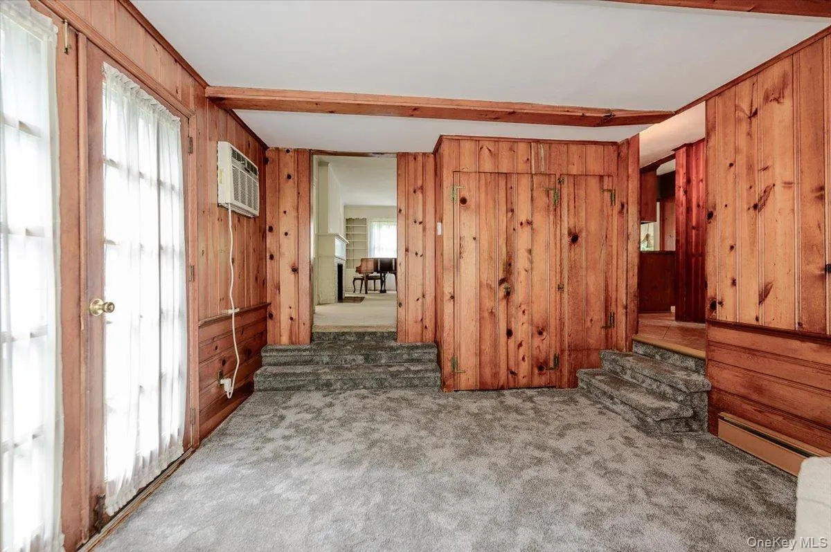 36 Seaview Avenue, Huntington, NY, 4 Bedrooms Bedrooms, 9 Rooms Rooms,2 BathroomsBathrooms,Residential,For Rent,Seaview,0,1004736 36 Seaview Avenue, Huntington, NY, 4 Bedrooms Bedrooms, 9 Rooms Rooms,2 BathroomsBathrooms,Residential,For Rent,Seaview,0,1004736