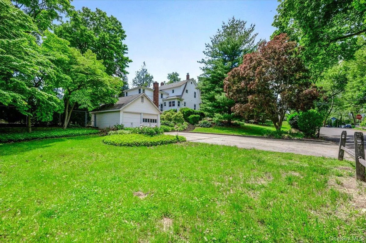 36 Seaview Avenue, Huntington, NY, 4 Bedrooms Bedrooms, 9 Rooms Rooms,2 BathroomsBathrooms,Residential,For Rent,Seaview,0,1004736 36 Seaview Avenue, Huntington, NY, 4 Bedrooms Bedrooms, 9 Rooms Rooms,2 BathroomsBathrooms,Residential,For Rent,Seaview,0,1004736
