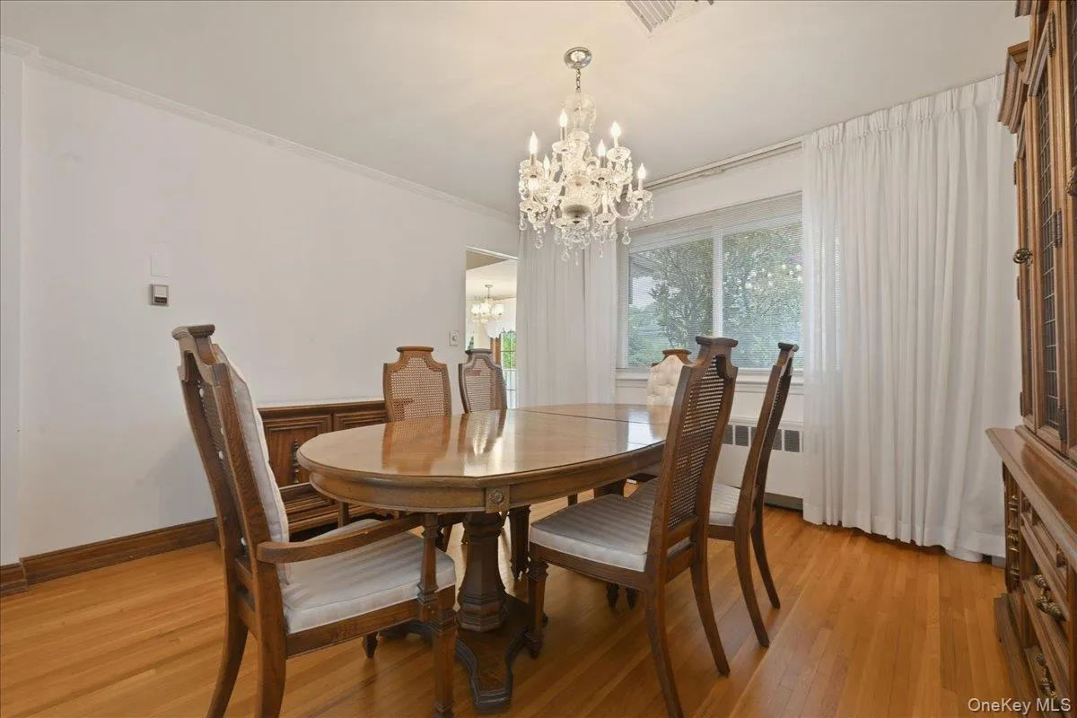 17 Avon Road, Oyster Bay, NY, 3 Bedrooms Bedrooms, 8 Rooms Rooms,3 BathroomsBathrooms,Residential,For Rent,Avon,0,1004743 17 Avon Road, Oyster Bay, NY, 3 Bedrooms Bedrooms, 8 Rooms Rooms,3 BathroomsBathrooms,Residential,For Rent,Avon,0,1004743