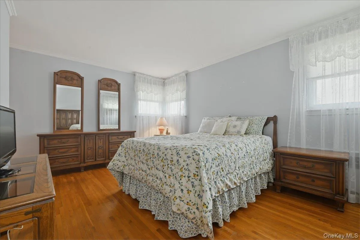17 Avon Road, Oyster Bay, NY, 3 Bedrooms Bedrooms, 8 Rooms Rooms,3 BathroomsBathrooms,Residential,For Rent,Avon,0,1004743 17 Avon Road, Oyster Bay, NY, 3 Bedrooms Bedrooms, 8 Rooms Rooms,3 BathroomsBathrooms,Residential,For Rent,Avon,0,1004743