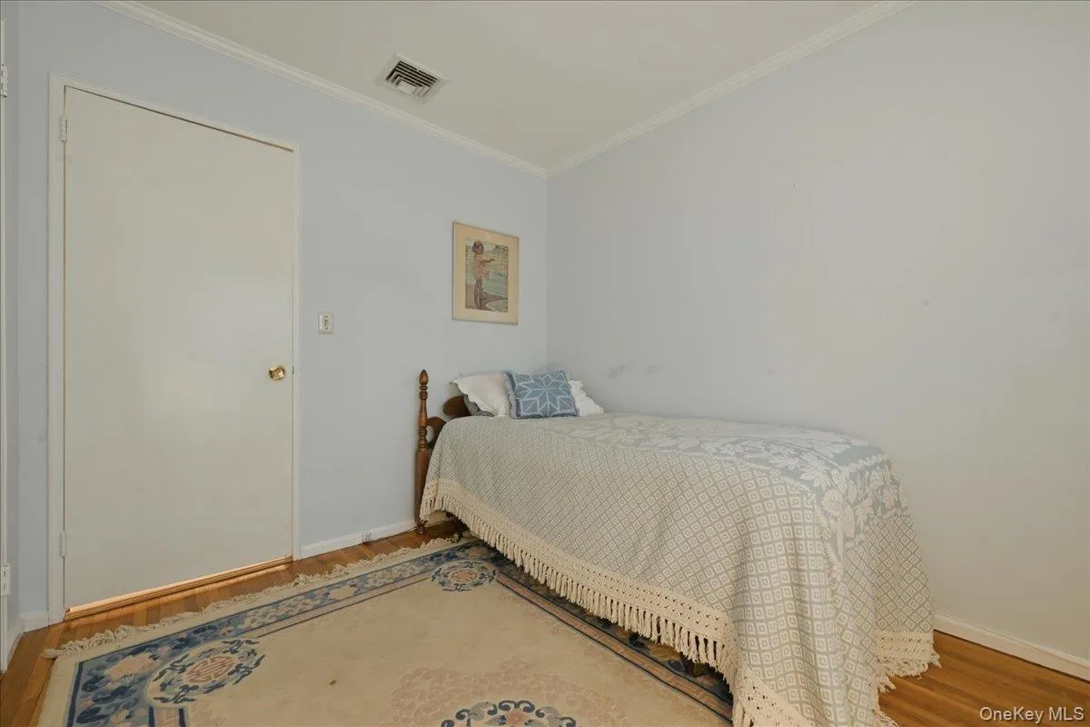 17 Avon Road, Oyster Bay, NY, 3 Bedrooms Bedrooms, 8 Rooms Rooms,3 BathroomsBathrooms,Residential,For Rent,Avon,0,1004743 17 Avon Road, Oyster Bay, NY, 3 Bedrooms Bedrooms, 8 Rooms Rooms,3 BathroomsBathrooms,Residential,For Rent,Avon,0,1004743