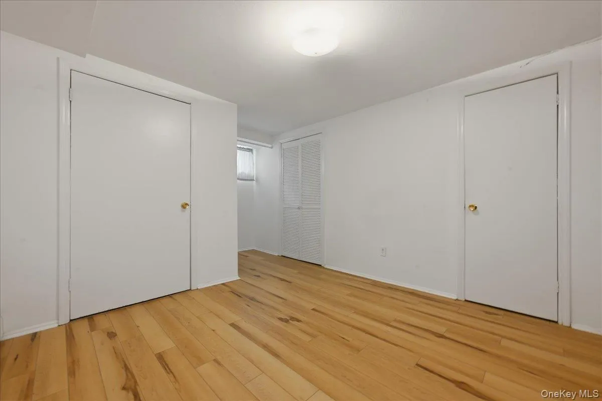 17 Avon Road, Oyster Bay, NY, 3 Bedrooms Bedrooms, 8 Rooms Rooms,3 BathroomsBathrooms,Residential,For Rent,Avon,0,1004743 17 Avon Road, Oyster Bay, NY, 3 Bedrooms Bedrooms, 8 Rooms Rooms,3 BathroomsBathrooms,Residential,For Rent,Avon,0,1004743