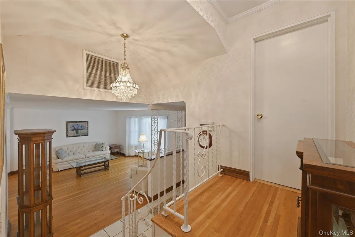 17 Avon Road, Oyster Bay, NY, 3 Bedrooms Bedrooms, 8 Rooms Rooms,3 BathroomsBathrooms,Residential,For Rent,Avon,0,1004743 17 Avon Road, Oyster Bay, NY, 3 Bedrooms Bedrooms, 8 Rooms Rooms,3 BathroomsBathrooms,Residential,For Rent,Avon,0,1004743