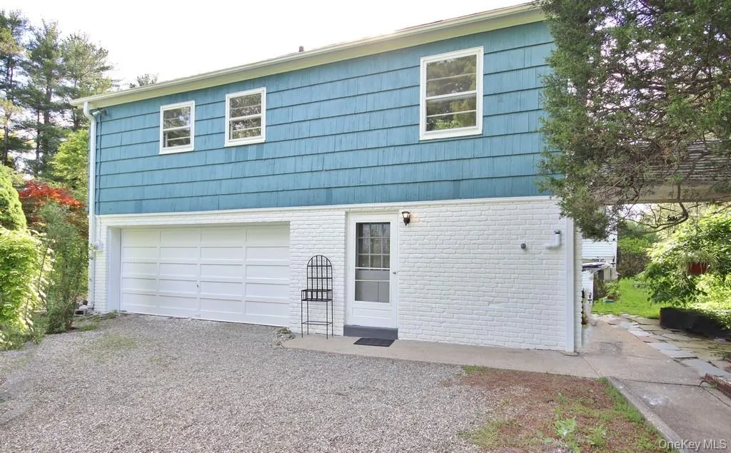 Attached Garage Attached Garage