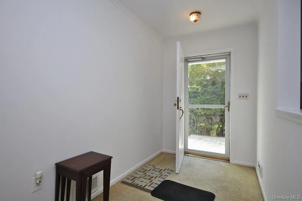 Wall to wall carpet in Entry Wall to wall carpet in Entry