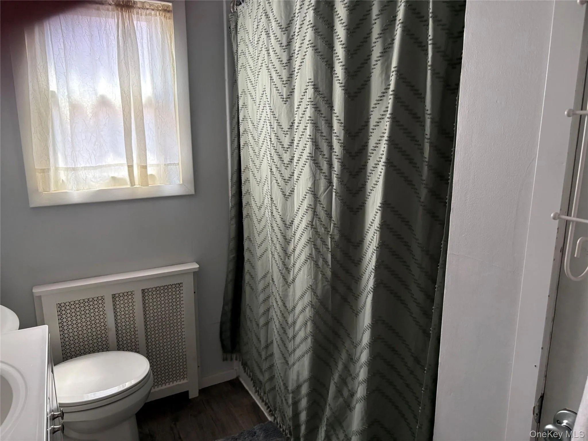 1st floor Renovated Bathroom 1st floor Renovated Bathroom