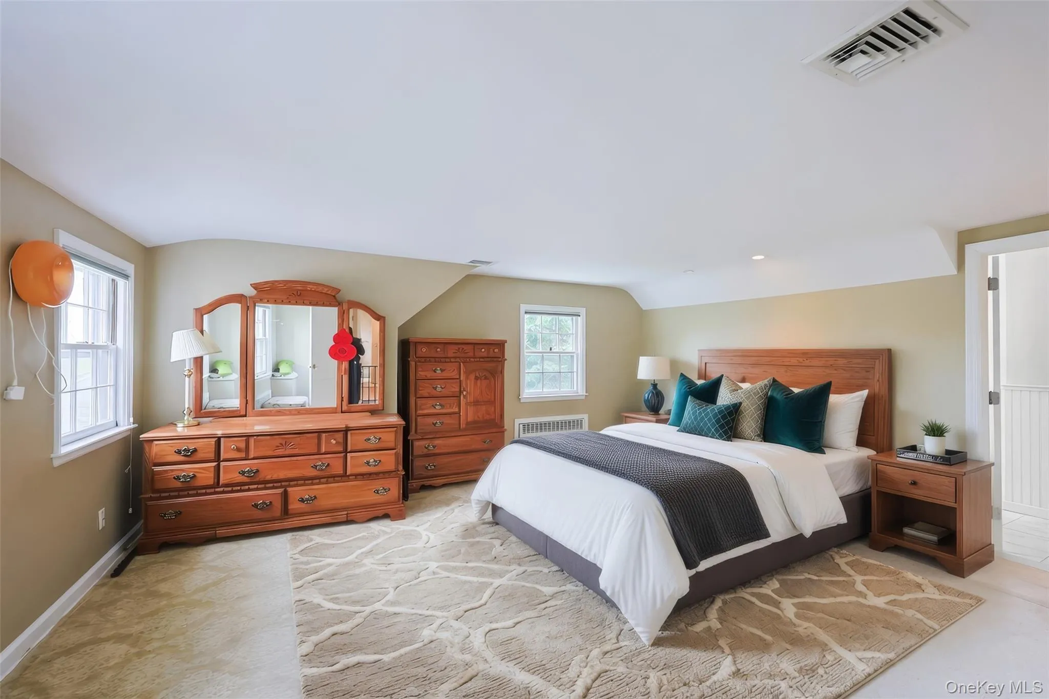 24 Timberline Drive, Huntington, NY, 4 Bedrooms Bedrooms, 9 Rooms Rooms,5 BathroomsBathrooms,Residential,For Rent,Timberline,0,1004754 24 Timberline Drive, Huntington, NY, 4 Bedrooms Bedrooms, 9 Rooms Rooms,5 BathroomsBathrooms,Residential,For Rent,Timberline,0,1004754