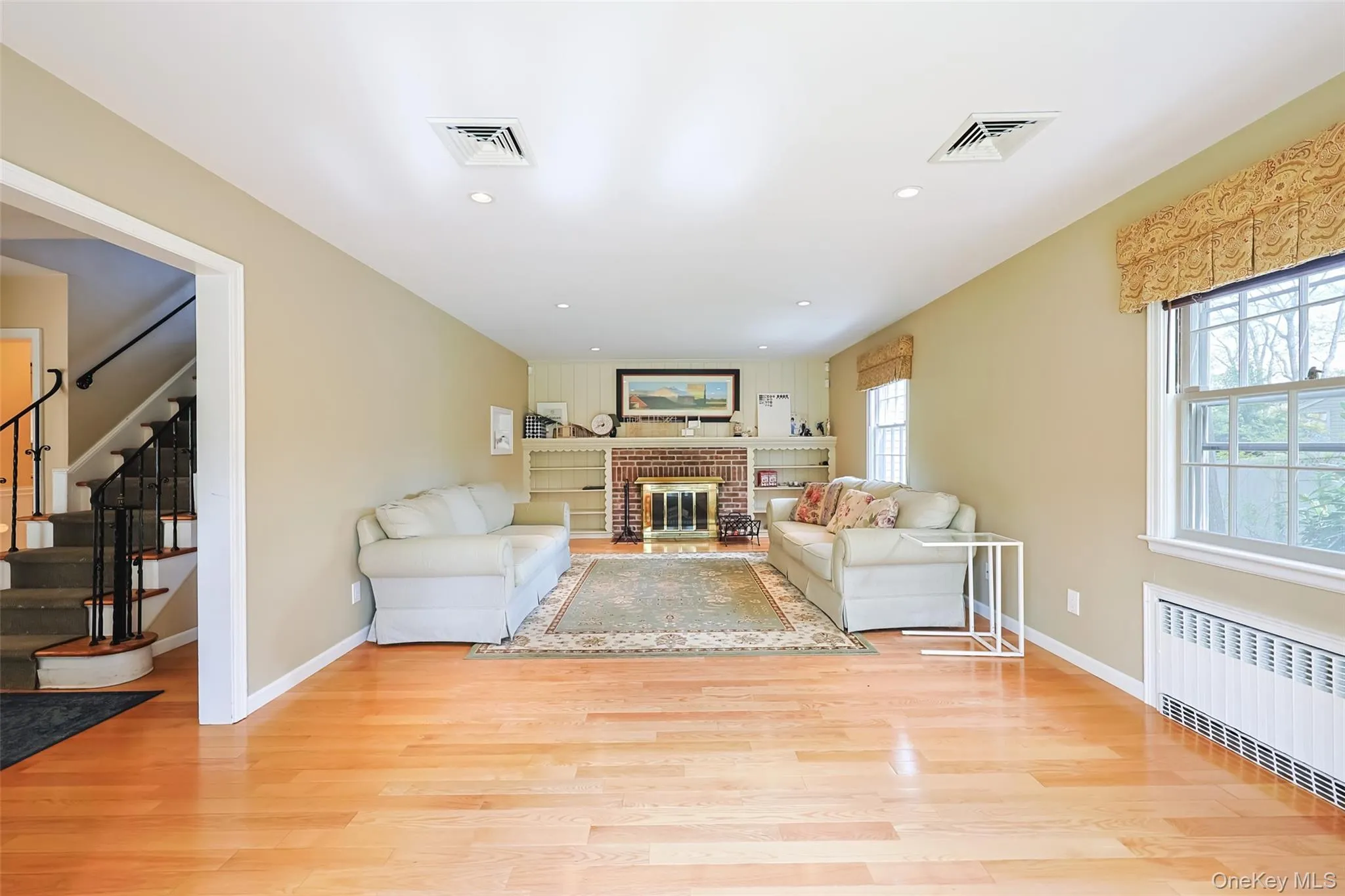 24 Timberline Drive, Huntington, NY, 4 Bedrooms Bedrooms, 9 Rooms Rooms,5 BathroomsBathrooms,Residential,For Rent,Timberline,0,1004754 24 Timberline Drive, Huntington, NY, 4 Bedrooms Bedrooms, 9 Rooms Rooms,5 BathroomsBathrooms,Residential,For Rent,Timberline,0,1004754