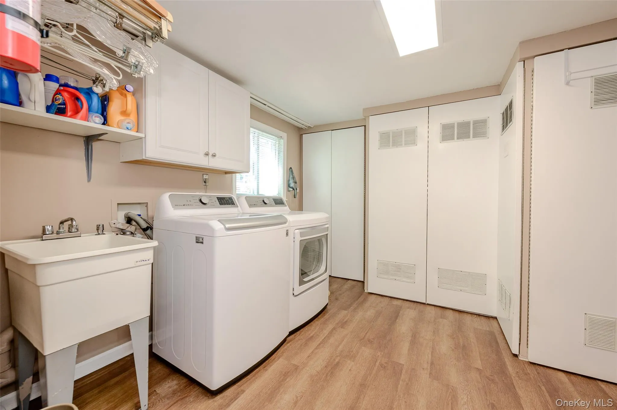 491 Bunker Drive, Hempstead, NY, 3 Bedrooms Bedrooms, 8 Rooms Rooms,3 BathroomsBathrooms,Residential,For Rent,Bunker,0,1004755 491 Bunker Drive, Hempstead, NY, 3 Bedrooms Bedrooms, 8 Rooms Rooms,3 BathroomsBathrooms,Residential,For Rent,Bunker,0,1004755
