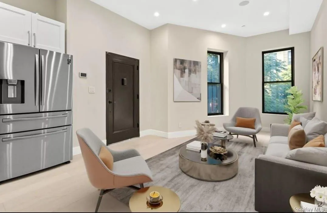 370 Marion Street, New York, NY, 2 Bedrooms Bedrooms, 3 Rooms Rooms,1 BathroomBathrooms,Residential Lease,For Rent,Marion,0,1004758 370 Marion Street, New York, NY, 2 Bedrooms Bedrooms, 3 Rooms Rooms,1 BathroomBathrooms,Residential Lease,For Rent,Marion,0,1004758