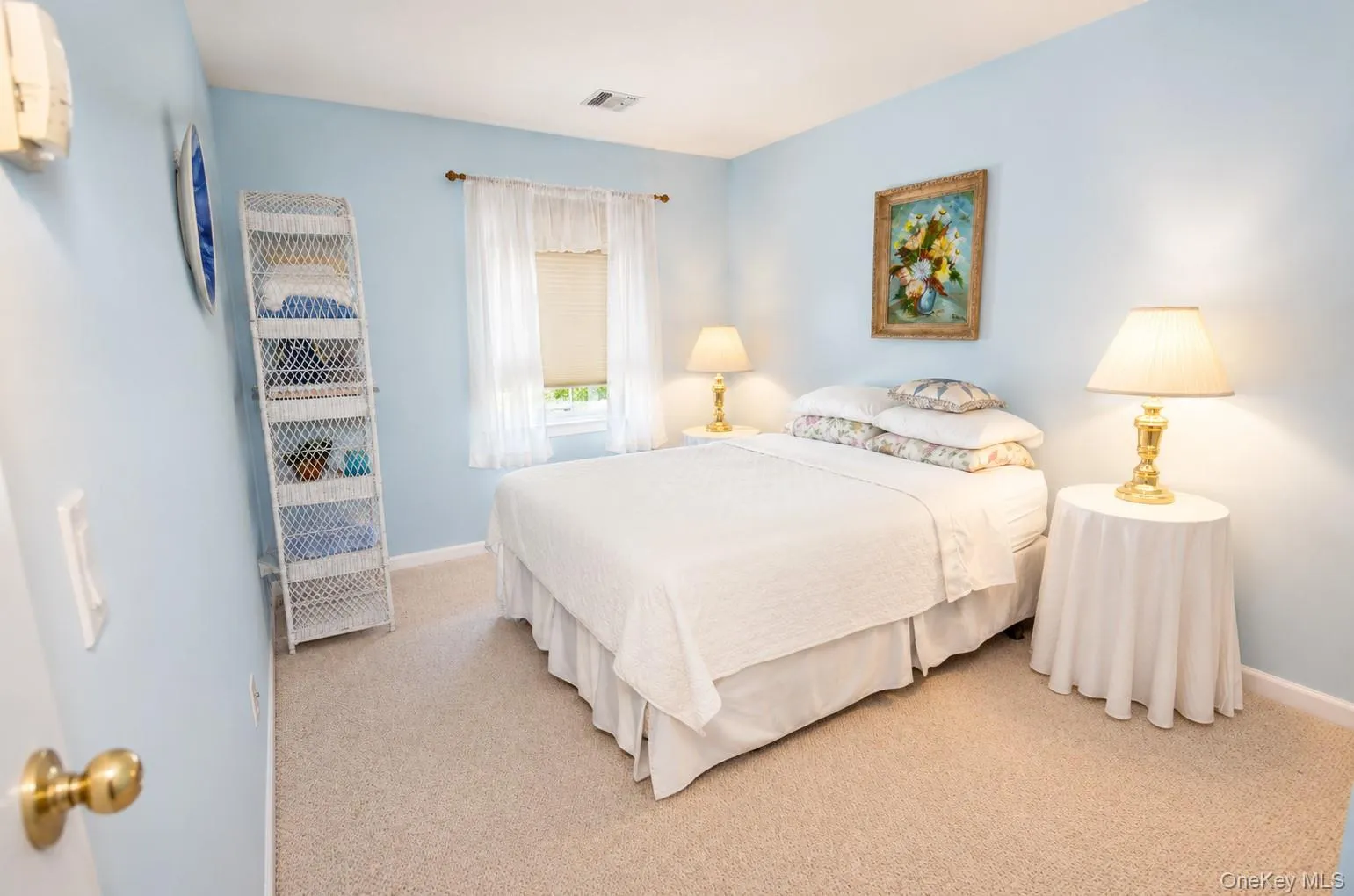 562 Bardini Drive, Huntington, NY, 2 Bedrooms Bedrooms, 6 Rooms Rooms,2 BathroomsBathrooms,Residential,For Rent,Bardini,0,1004763 562 Bardini Drive, Huntington, NY, 2 Bedrooms Bedrooms, 6 Rooms Rooms,2 BathroomsBathrooms,Residential,For Rent,Bardini,0,1004763