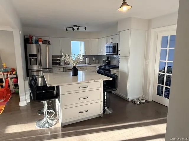 1984 Russell Street, Hempstead, NY, 4 Bedrooms Bedrooms, 6 Rooms Rooms,2 BathroomsBathrooms,Residential,For Rent,Russell,0,1004764 1984 Russell Street, Hempstead, NY, 4 Bedrooms Bedrooms, 6 Rooms Rooms,2 BathroomsBathrooms,Residential,For Rent,Russell,0,1004764
