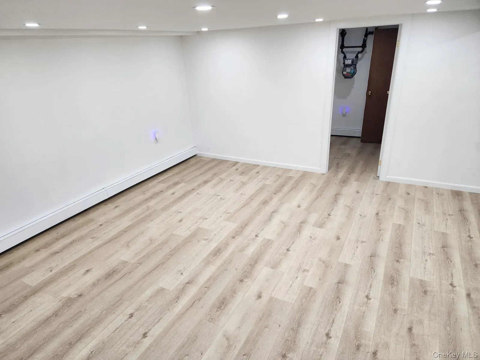 213-05 Union Turnpike, New York, NY, 5 Bedrooms Bedrooms, 12 Rooms Rooms,3 BathroomsBathrooms,Residential Lease,For Rent,Union Turnpike,0,1004766 213-05 Union Turnpike, New York, NY, 5 Bedrooms Bedrooms, 12 Rooms Rooms,3 BathroomsBathrooms,Residential Lease,For Rent,Union Turnpike,0,1004766