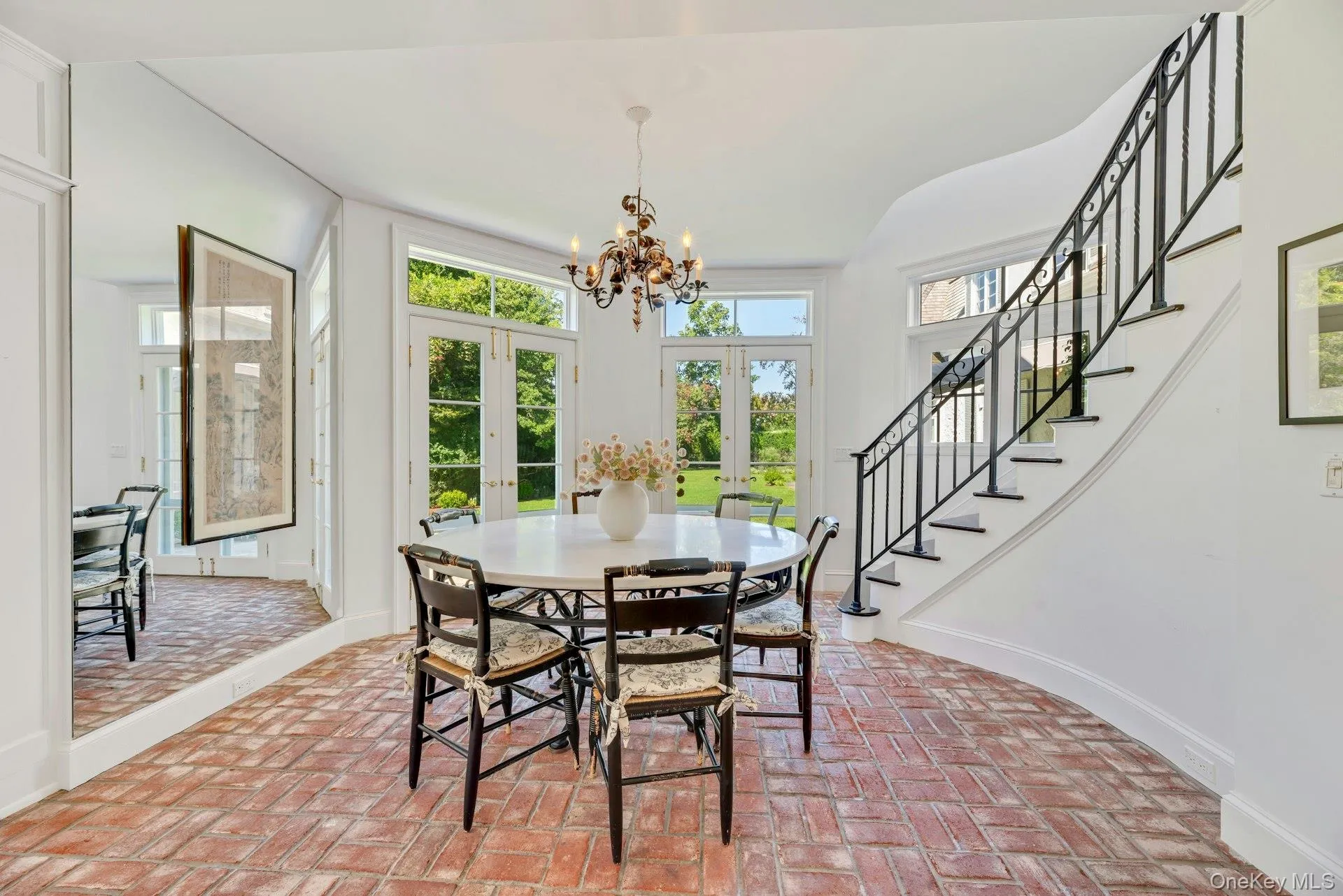 41 Niamogue Lane, Southampton, New York 11959