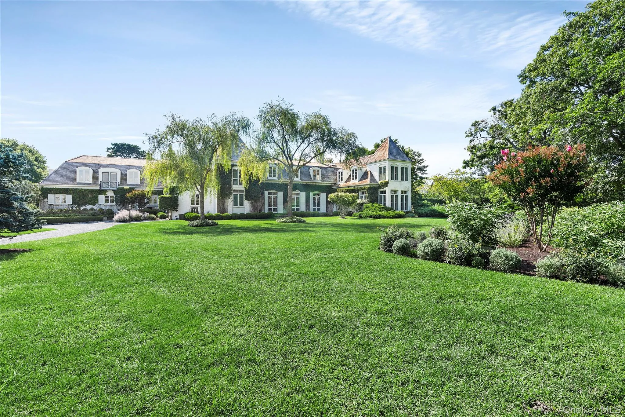 41 Niamogue Lane, Southampton, New York 11959