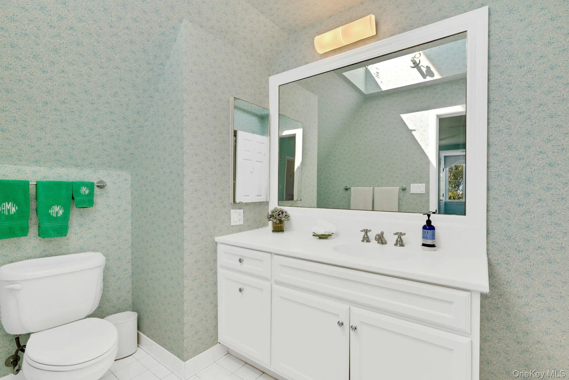 41 Niamogue Lane, Southampton, New York 11959