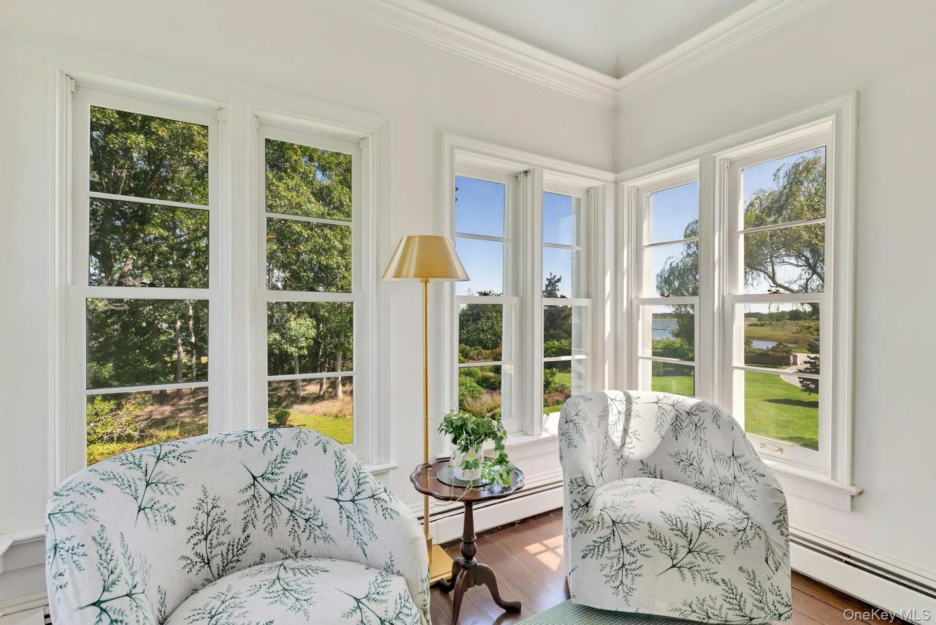41 Niamogue Lane, Southampton, New York 11959