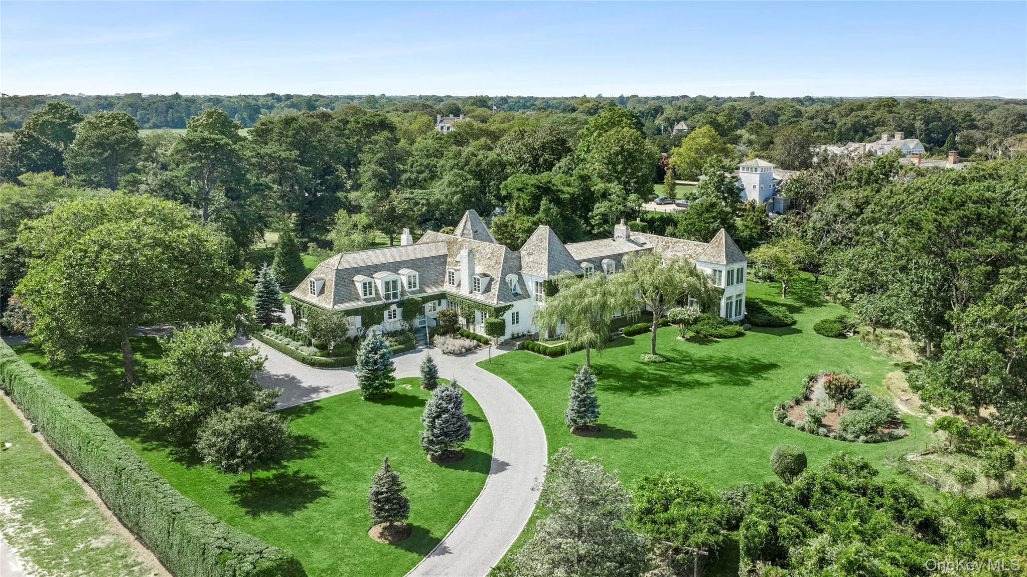 41 Niamogue Lane, Southampton, New York 11959