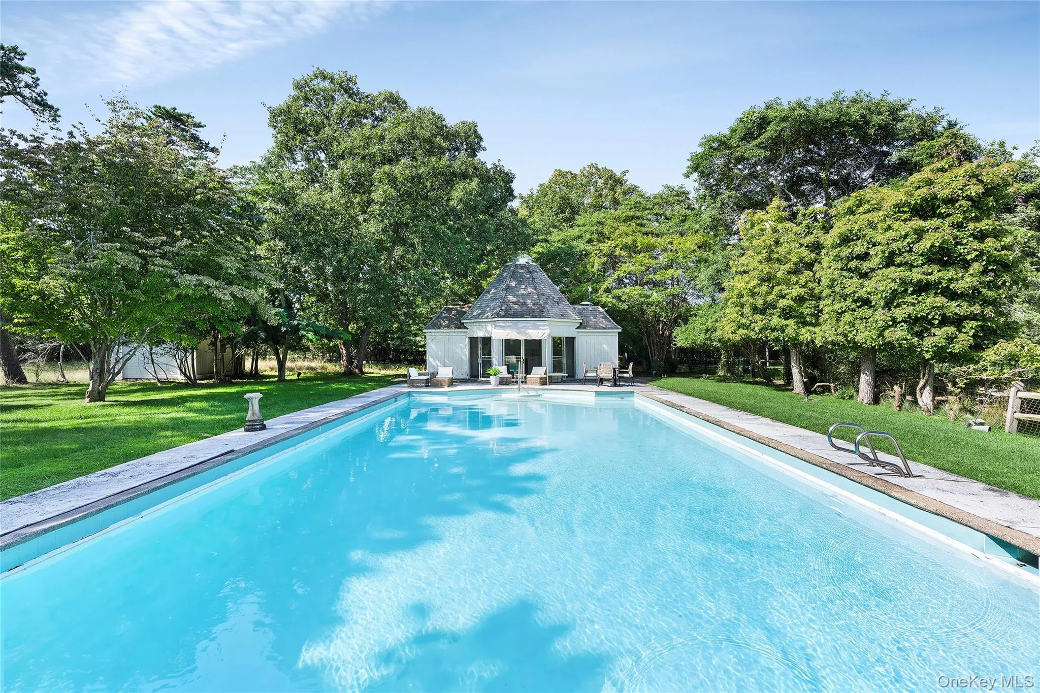41 Niamogue Lane, Southampton, New York 11959