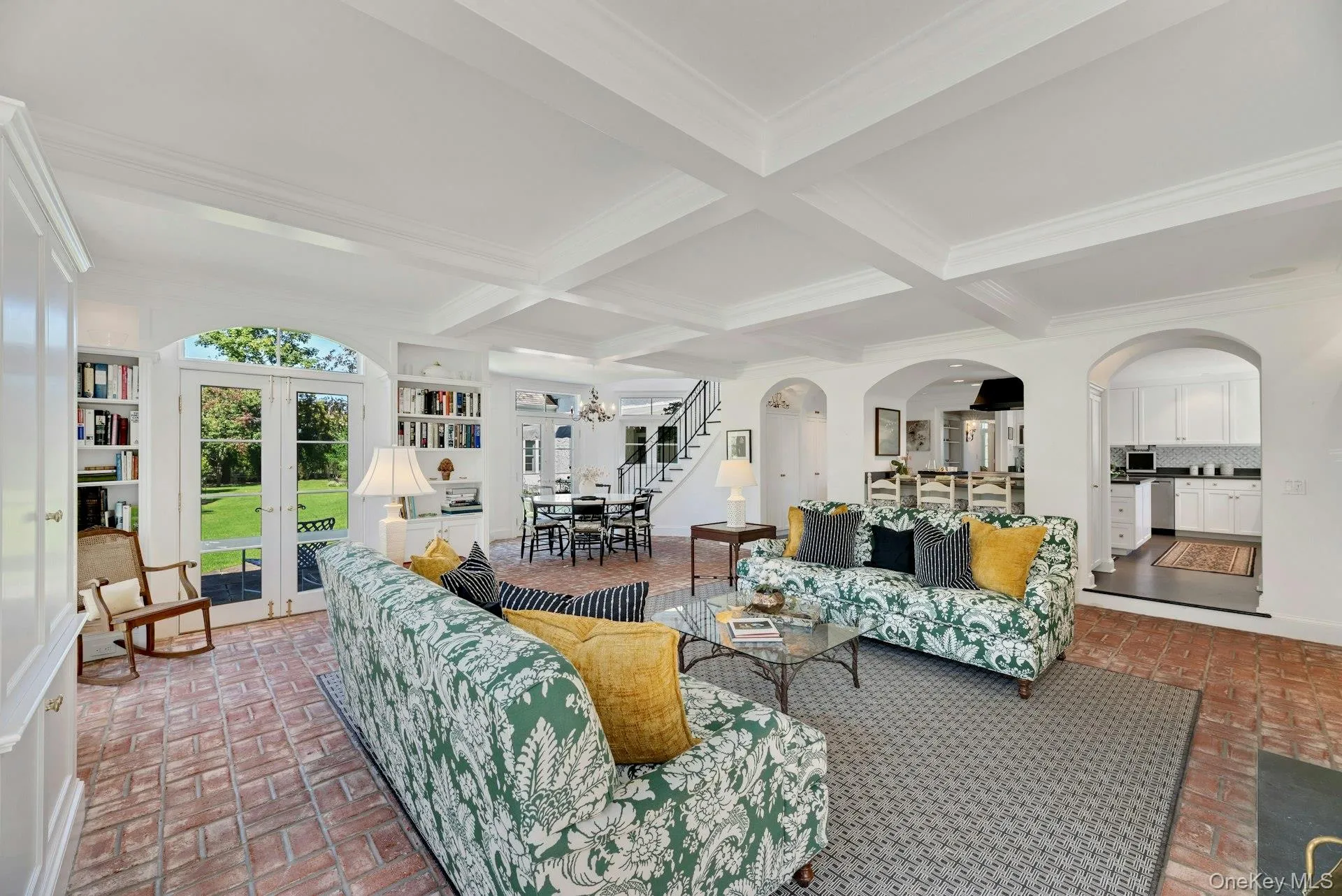 41 Niamogue Lane, Southampton, New York 11959
