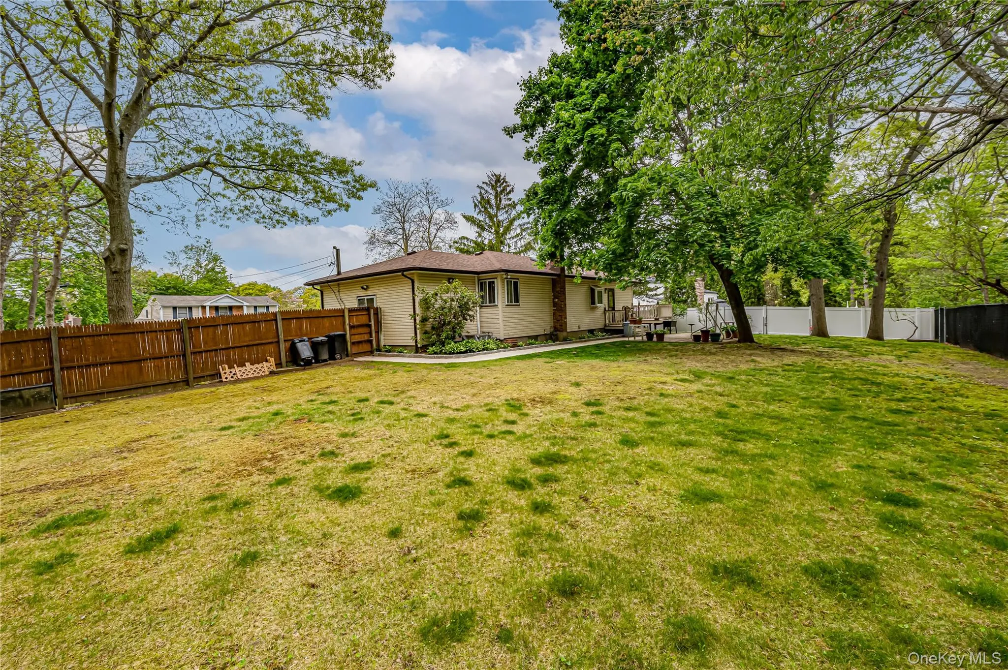 9 Beach Avenue, Brookhaven, NY, 3 Bedrooms Bedrooms, 6 Rooms Rooms,1 BathroomBathrooms,Residential,For Rent,Beach,0,1004770 9 Beach Avenue, Brookhaven, NY, 3 Bedrooms Bedrooms, 6 Rooms Rooms,1 BathroomBathrooms,Residential,For Rent,Beach,0,1004770