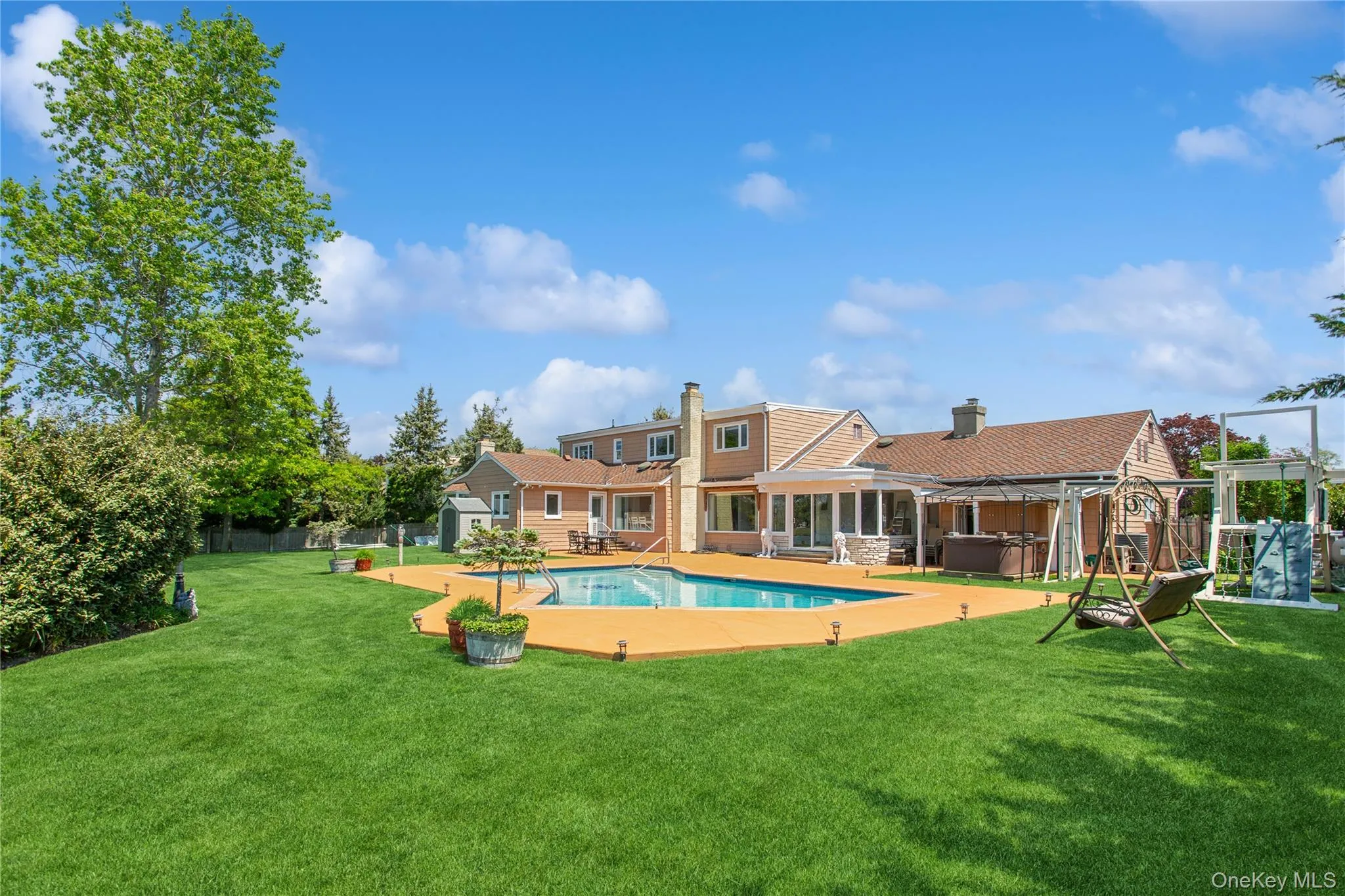 996 Wateredge Place, Hempstead, NY, 5 Bedrooms Bedrooms, 11 Rooms Rooms,4 BathroomsBathrooms,Residential,For Rent,Wateredge,0,1004772 996 Wateredge Place, Hempstead, NY, 5 Bedrooms Bedrooms, 11 Rooms Rooms,4 BathroomsBathrooms,Residential,For Rent,Wateredge,0,1004772