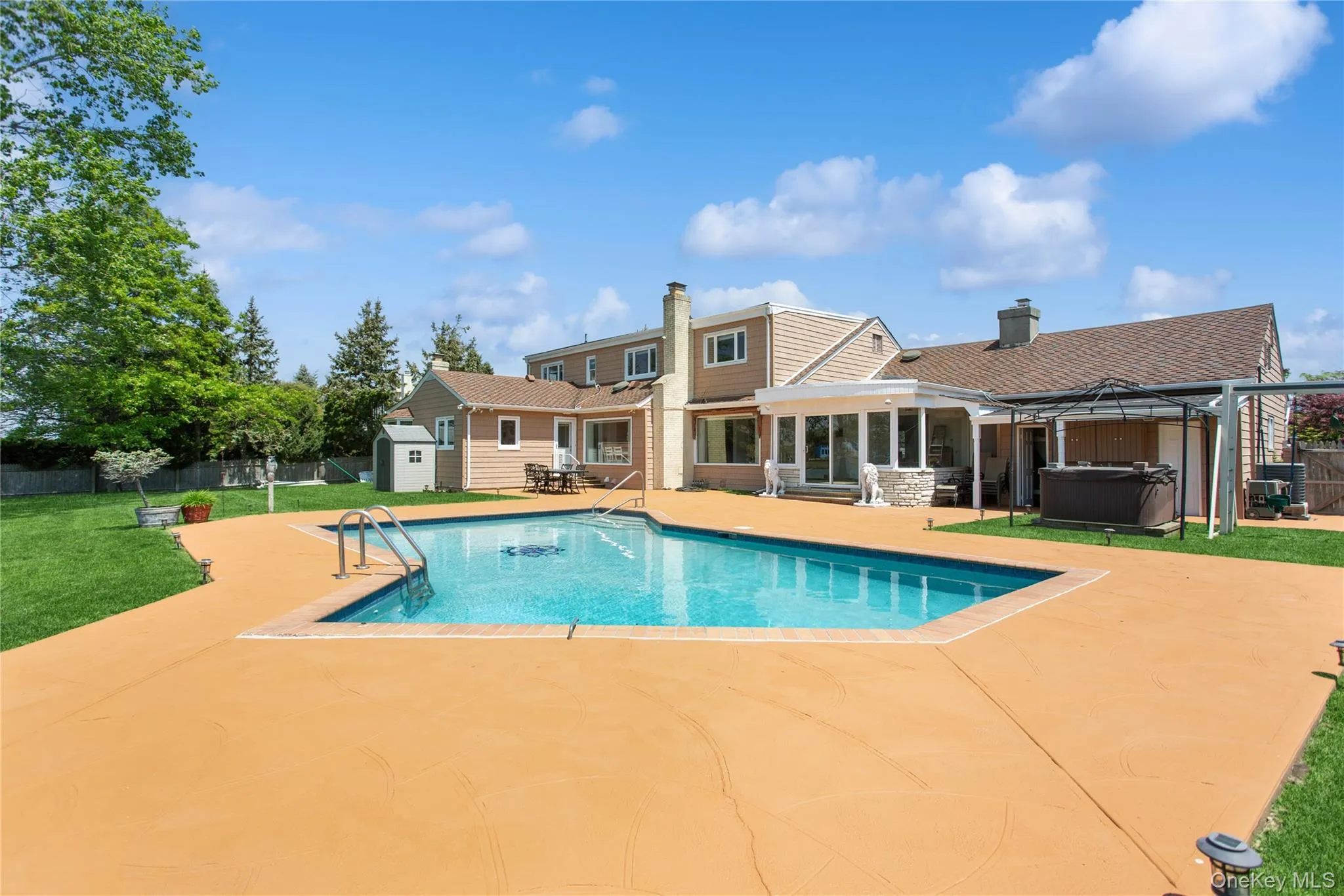 996 Wateredge Place, Hempstead, NY, 5 Bedrooms Bedrooms, 11 Rooms Rooms,4 BathroomsBathrooms,Residential,For Rent,Wateredge,0,1004772 996 Wateredge Place, Hempstead, NY, 5 Bedrooms Bedrooms, 11 Rooms Rooms,4 BathroomsBathrooms,Residential,For Rent,Wateredge,0,1004772