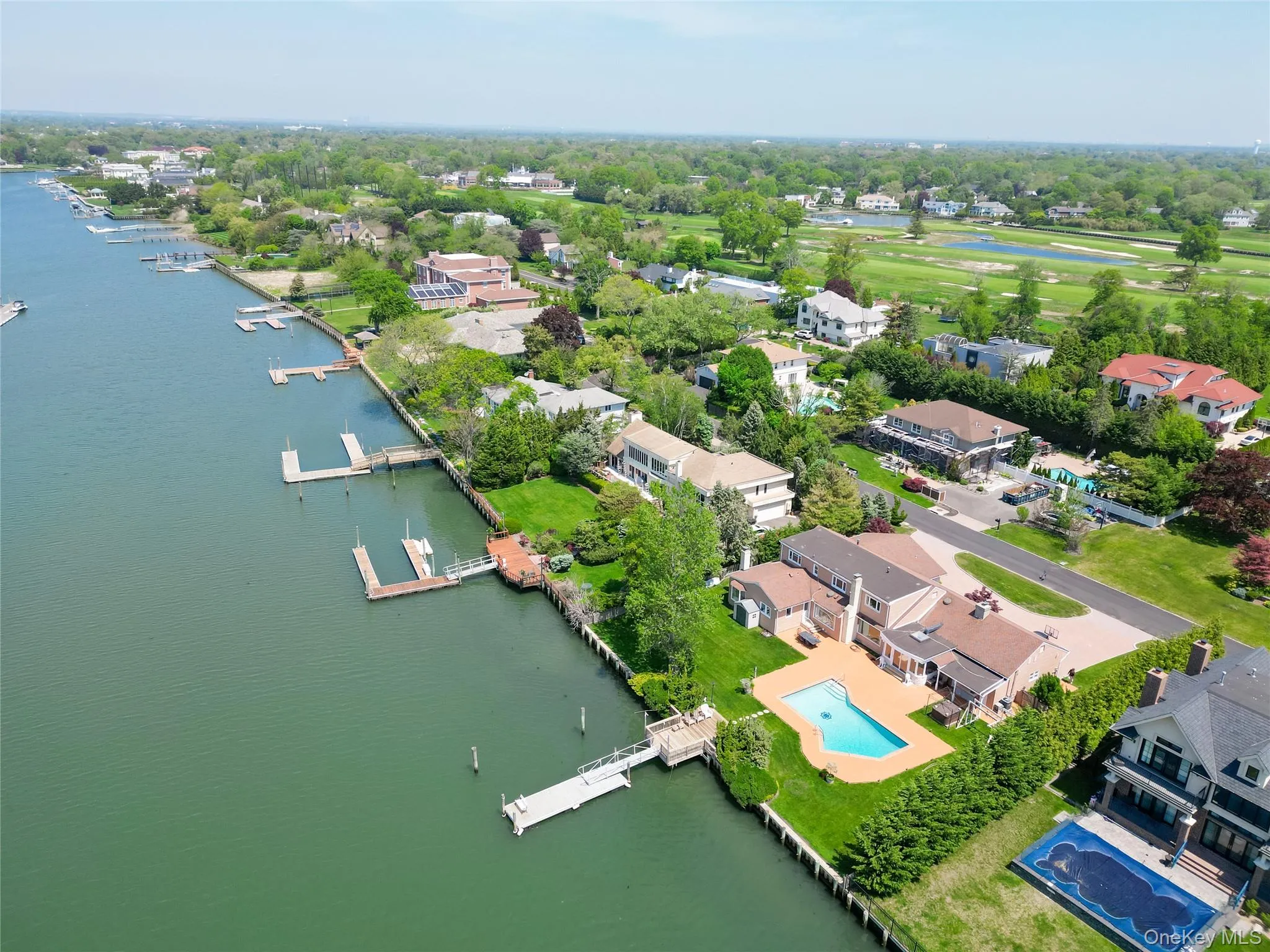 996 Wateredge Place, Hempstead, NY, 5 Bedrooms Bedrooms, 11 Rooms Rooms,4 BathroomsBathrooms,Residential,For Rent,Wateredge,0,1004772 996 Wateredge Place, Hempstead, NY, 5 Bedrooms Bedrooms, 11 Rooms Rooms,4 BathroomsBathrooms,Residential,For Rent,Wateredge,0,1004772