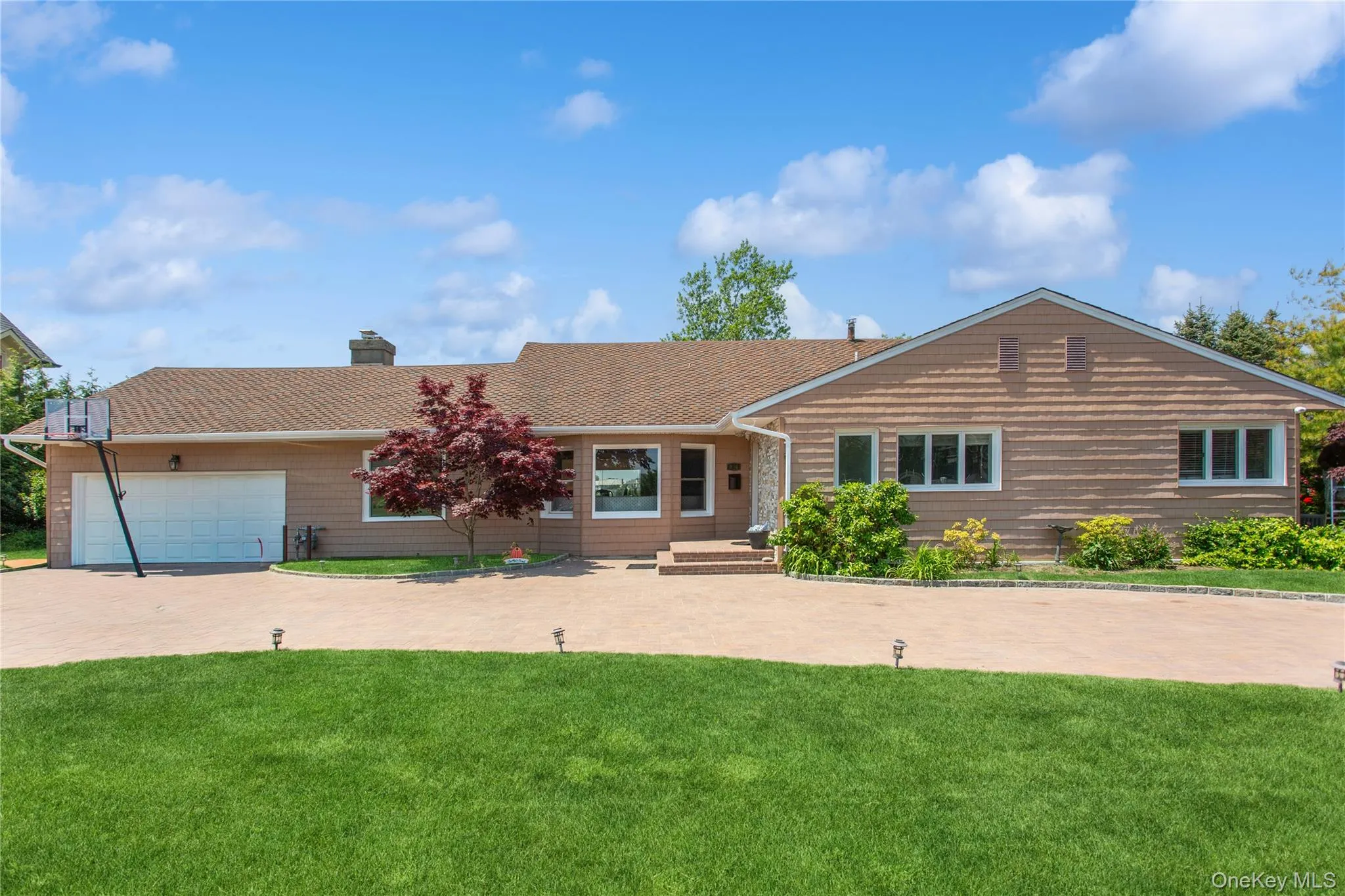 996 Wateredge Place, Hempstead, NY, 5 Bedrooms Bedrooms, 11 Rooms Rooms,4 BathroomsBathrooms,Residential,For Rent,Wateredge,0,1004772 996 Wateredge Place, Hempstead, NY, 5 Bedrooms Bedrooms, 11 Rooms Rooms,4 BathroomsBathrooms,Residential,For Rent,Wateredge,0,1004772